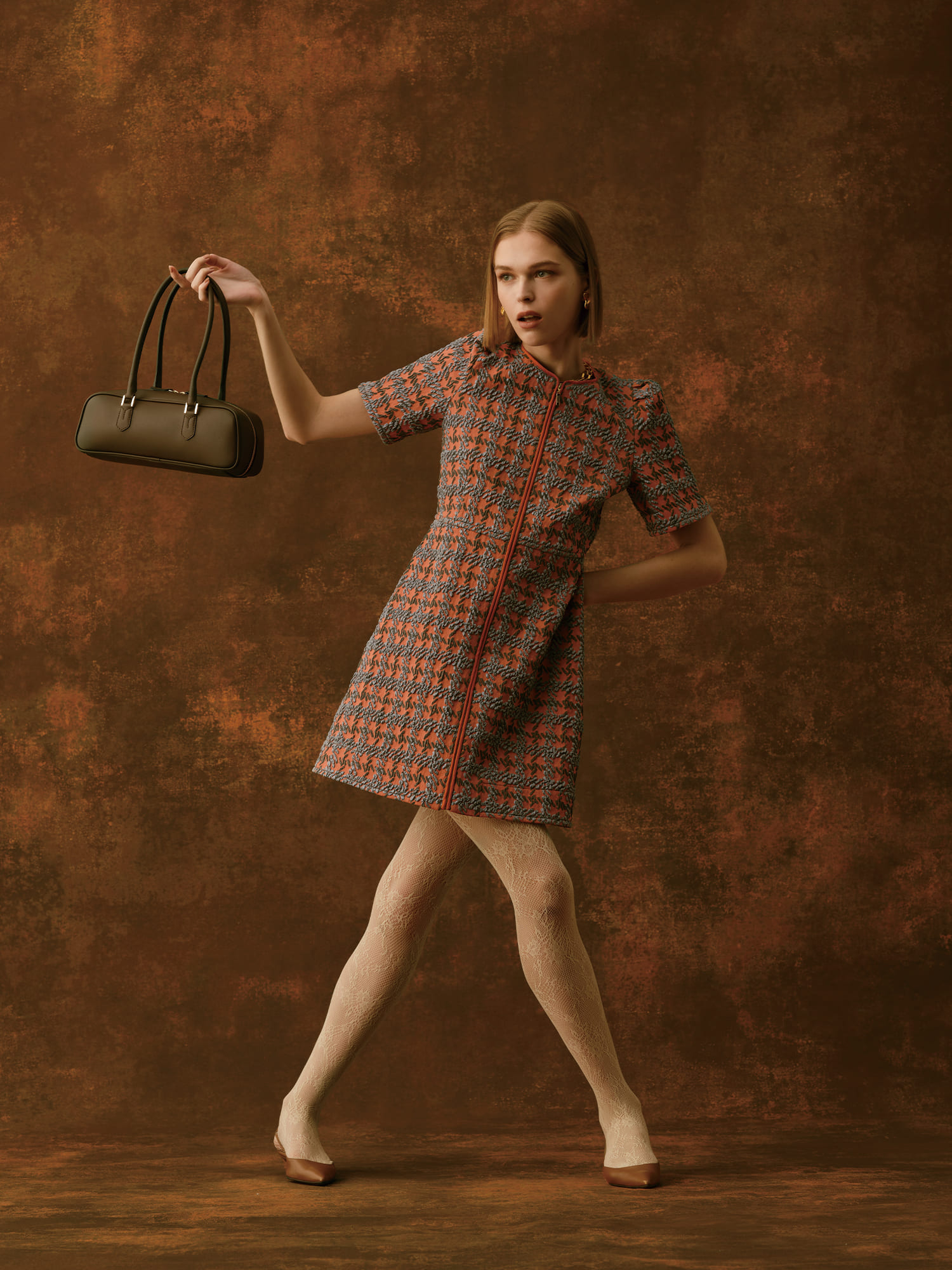 アルアバイル　ルルウィルビー エンブロイダリークチュールプルオーバー LOULOU WILLOUGHBY 2025 AUTUMN & WINTER PRE COLLECTION