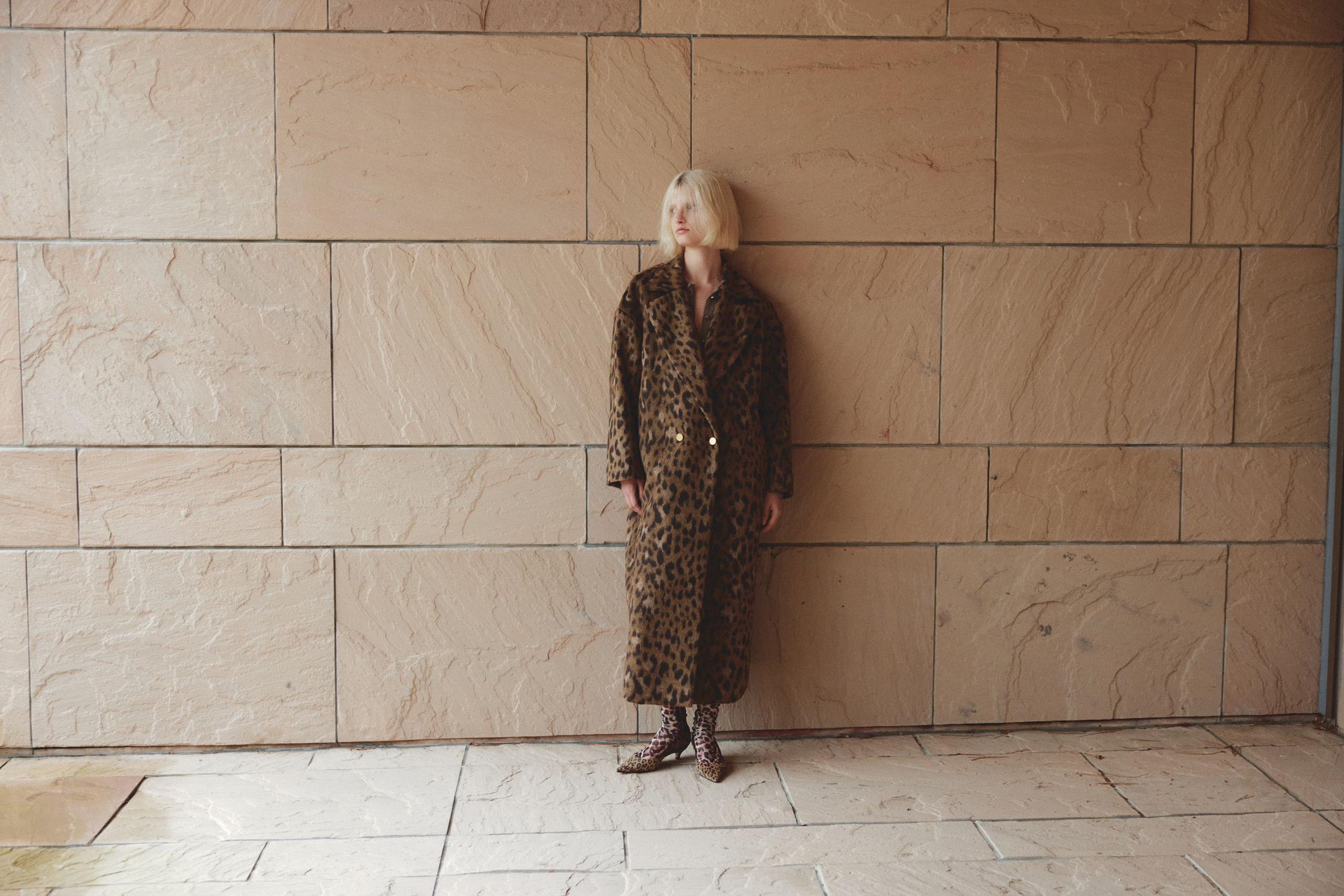 定6万■アルアバイルallureville ライナー付 素敵ベルテッドトレンチコートコート ホルターネックカップインタンク|allureville OFFICIAL SITE ⁄ ONLINE