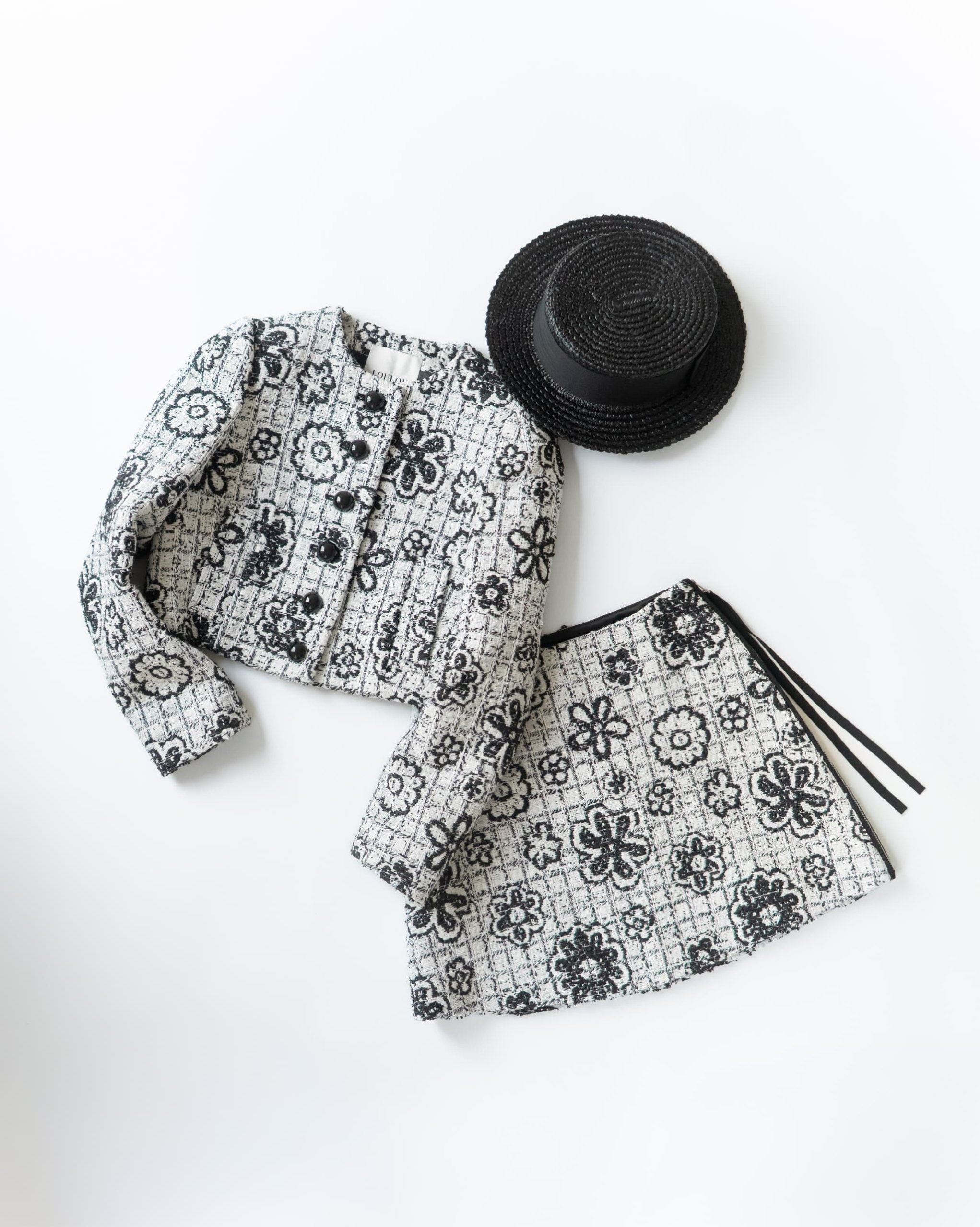 25ansWEB掲載】ルル・ウィルビー、モダニティが薫る春のモノトーン