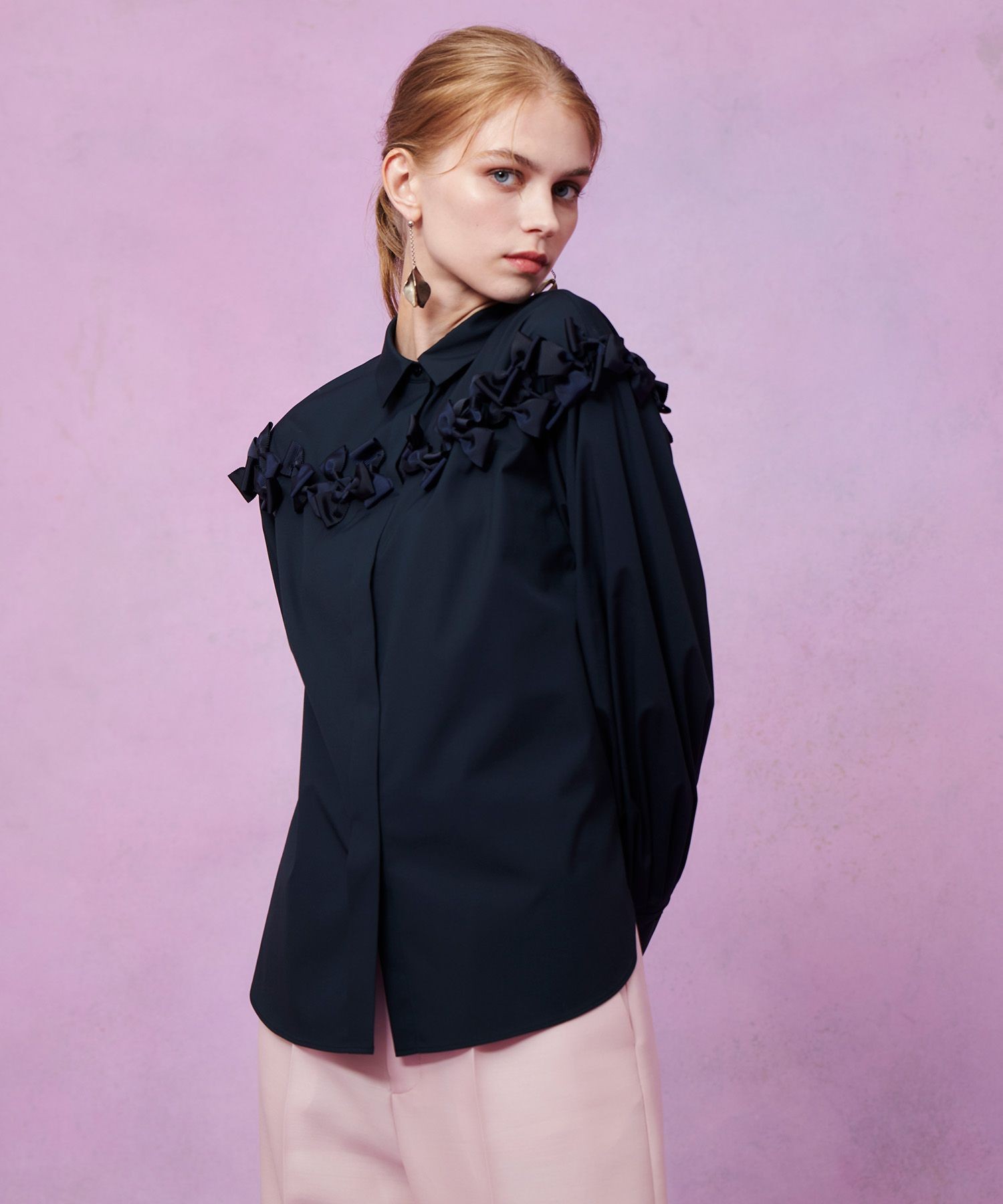 メニーリボンパフスリーブシャツ|allureville OFFICIAL SITE / ONLINE