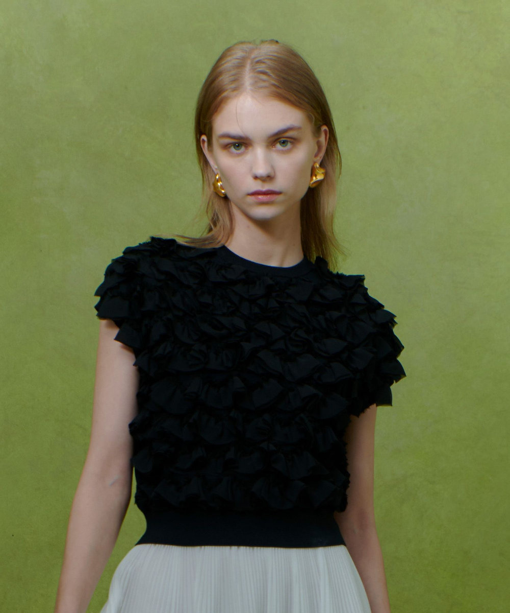 LOULOU WILLOUGHBY 【LOULOU WILLOUGHBY】ペタルパピヨンプルオーバー ブラック (95)