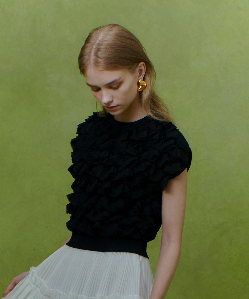 LOULOU WILLOUGHBY 【LOULOU WILLOUGHBY】ペタルパピヨンプルオーバー ブラック (95)