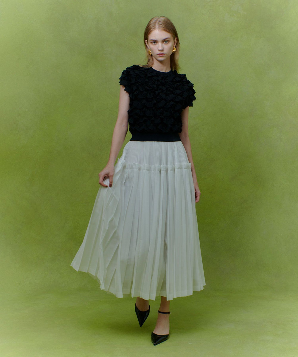 LOULOU WILLOUGHBY 【LOULOU WILLOUGHBY】ペタルパピヨンプルオーバー ブラック (95)