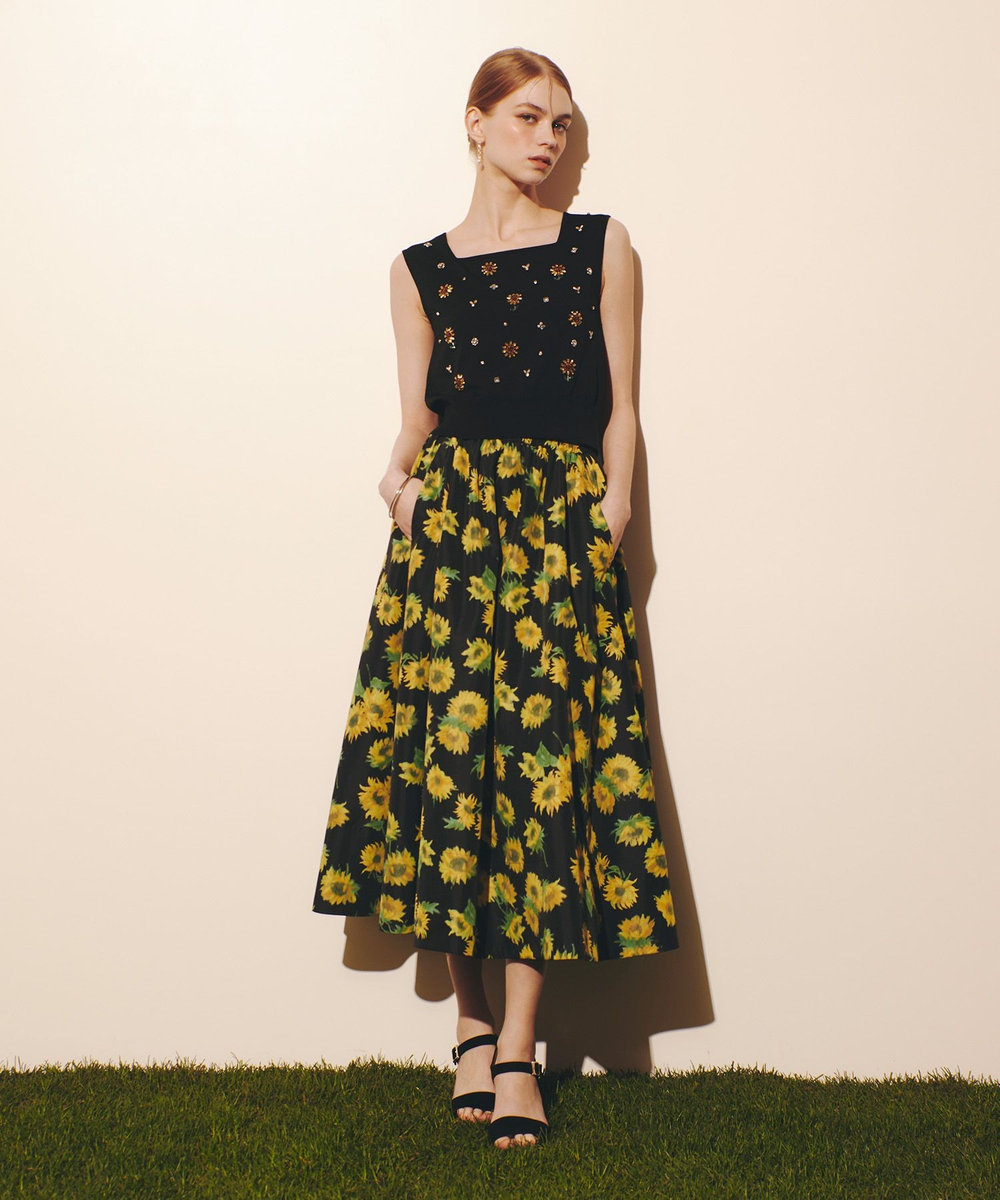 LOULOU WILLOUGHBY WEB 一部店舗限定【LOULOU WILLOUGHBY】サンフラワープリントギャザースカート ブラック系 (98)