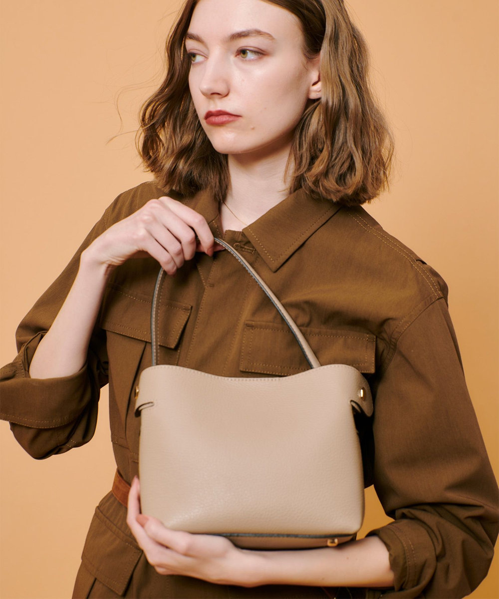 スクエアショルダーバッグ|allureville OFFICIAL SITE / ONLINE SHOP