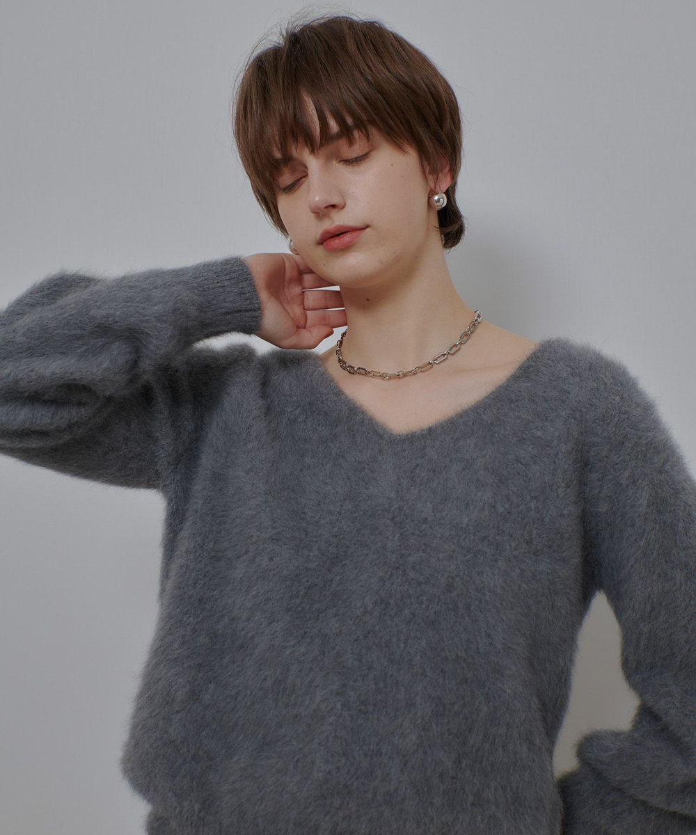 allureville カシミヤブレンドファー加工Ｖプルオーバー グレー (92)