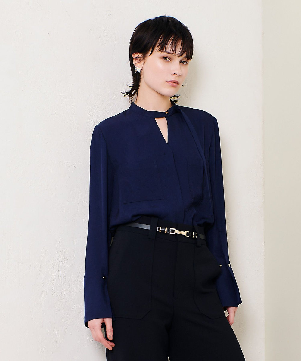 美品 allureville フリュイドオーバーラップブラウス フリュイドオーバーラップブラウス|allureville OFFICIAL SITE