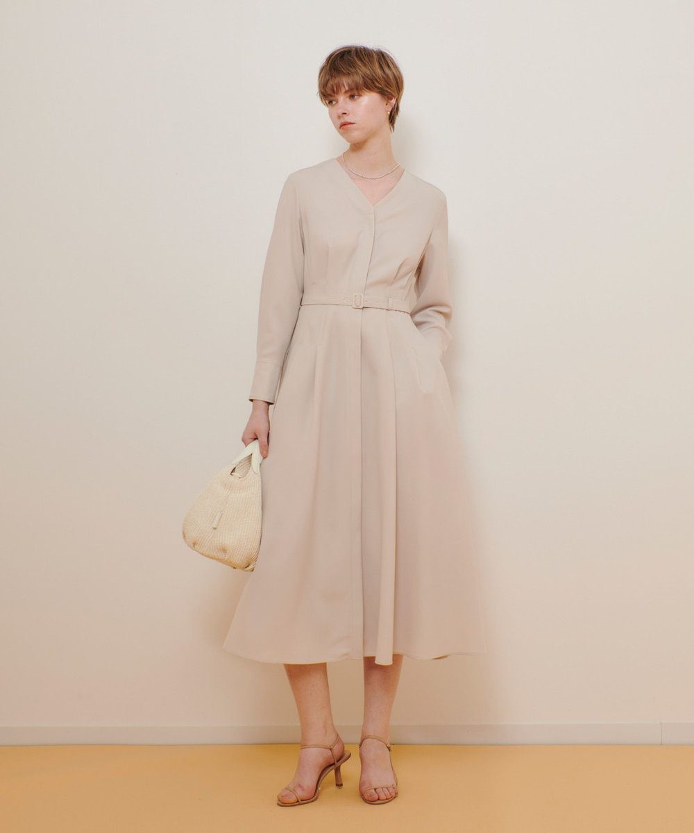 Vネックタックワンピース|allureville OFFICIAL SITE / ONLINE SHOP