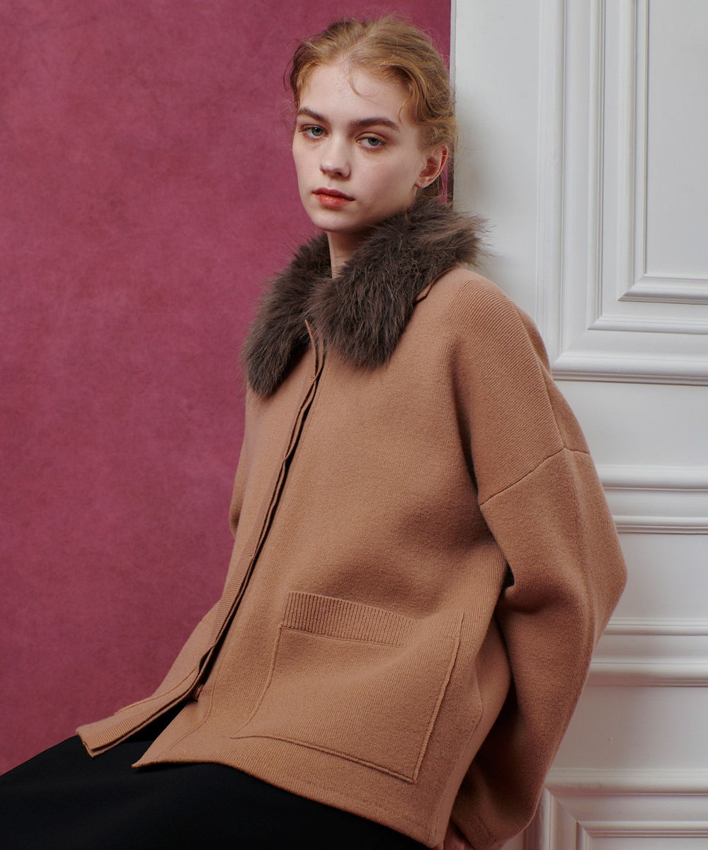 LOULOU WILLOUGHBY ファー衿ニットショートコート ベージュ (11)