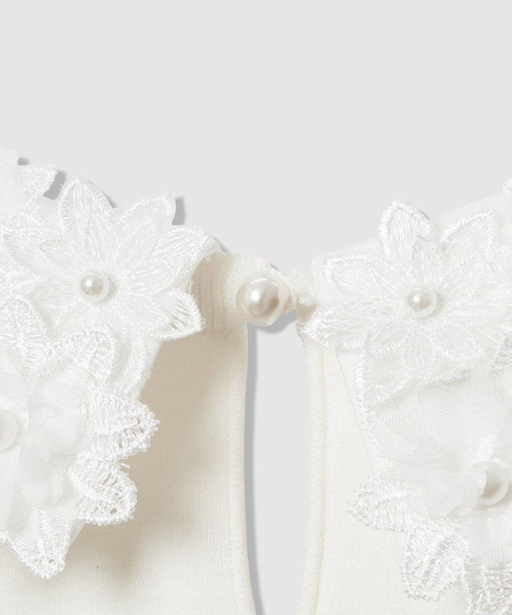 LOULOU WILLOUGHBY 【LOULOU WILLOUGHBY】フラワー衿付プルオーバー オフホワイト (02)