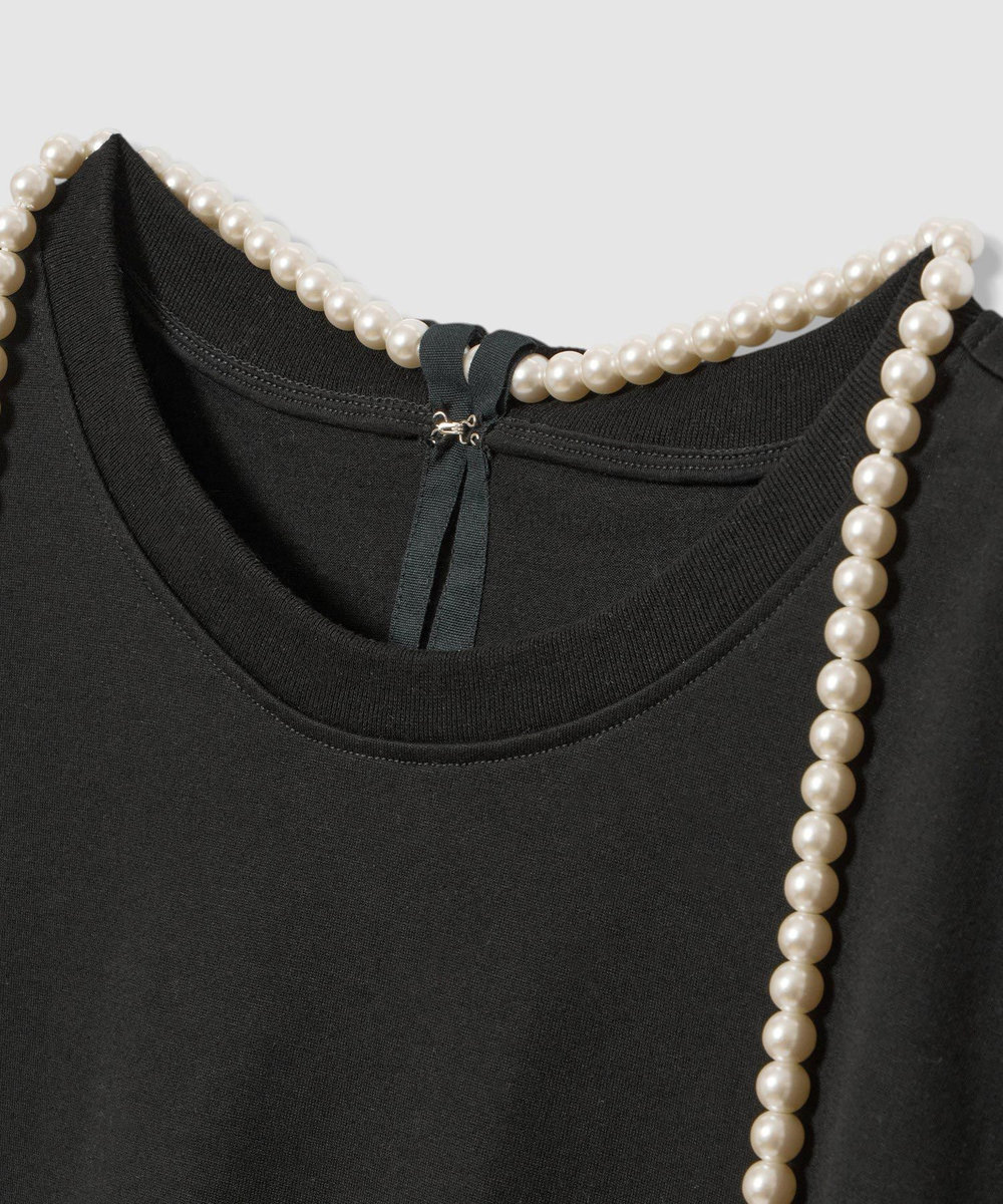 LOULOU WILLOUGHBY パールネックレスＴシャツ ブラック (95)