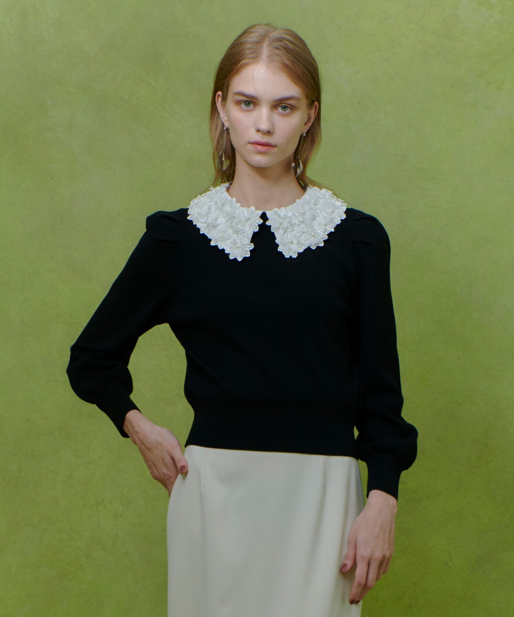 LOULOU WILLOUGHBY 【LOULOU WILLOUGHBY】フラワー衿付プルオーバー ブラック (95)