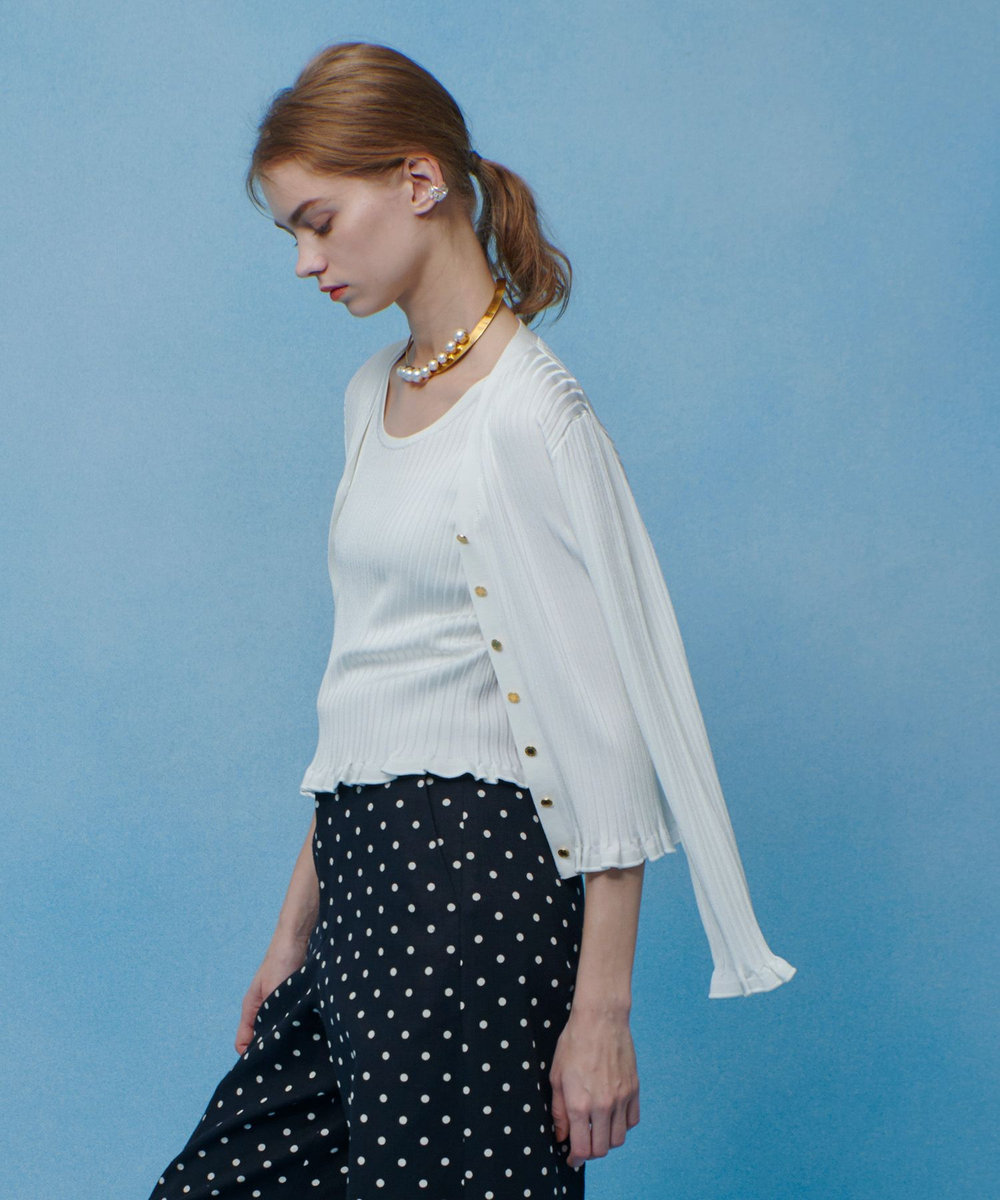 LOULOU WILLOUGHBY 【LOULOU WILLOUGHBY】ワイドリブヘムフリルカーディガン ホワイト (01)