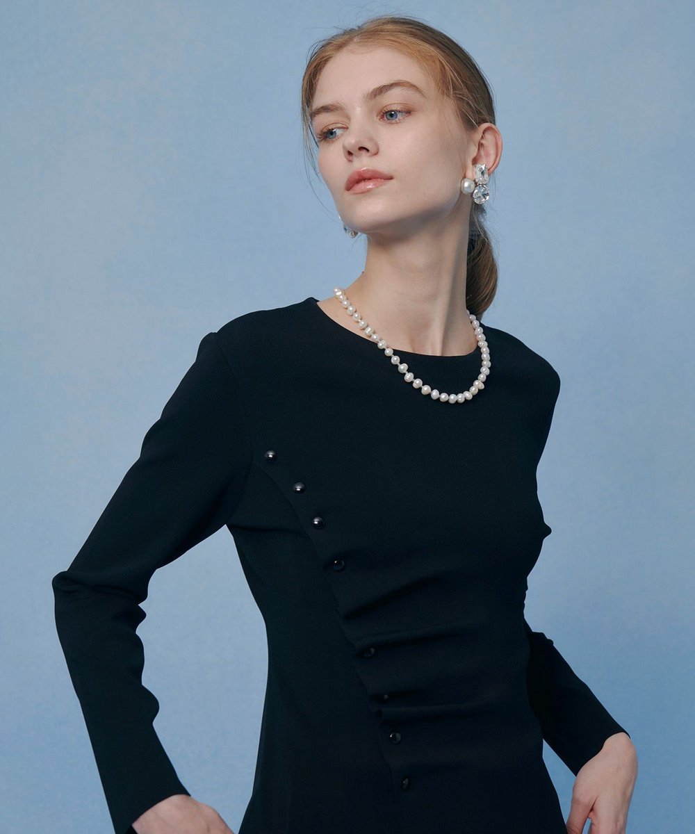 LOULOU WILLOUGHBY 【LOULOU WILLOUGHBY】ドレープアシメプルオーバー ブラック (95)