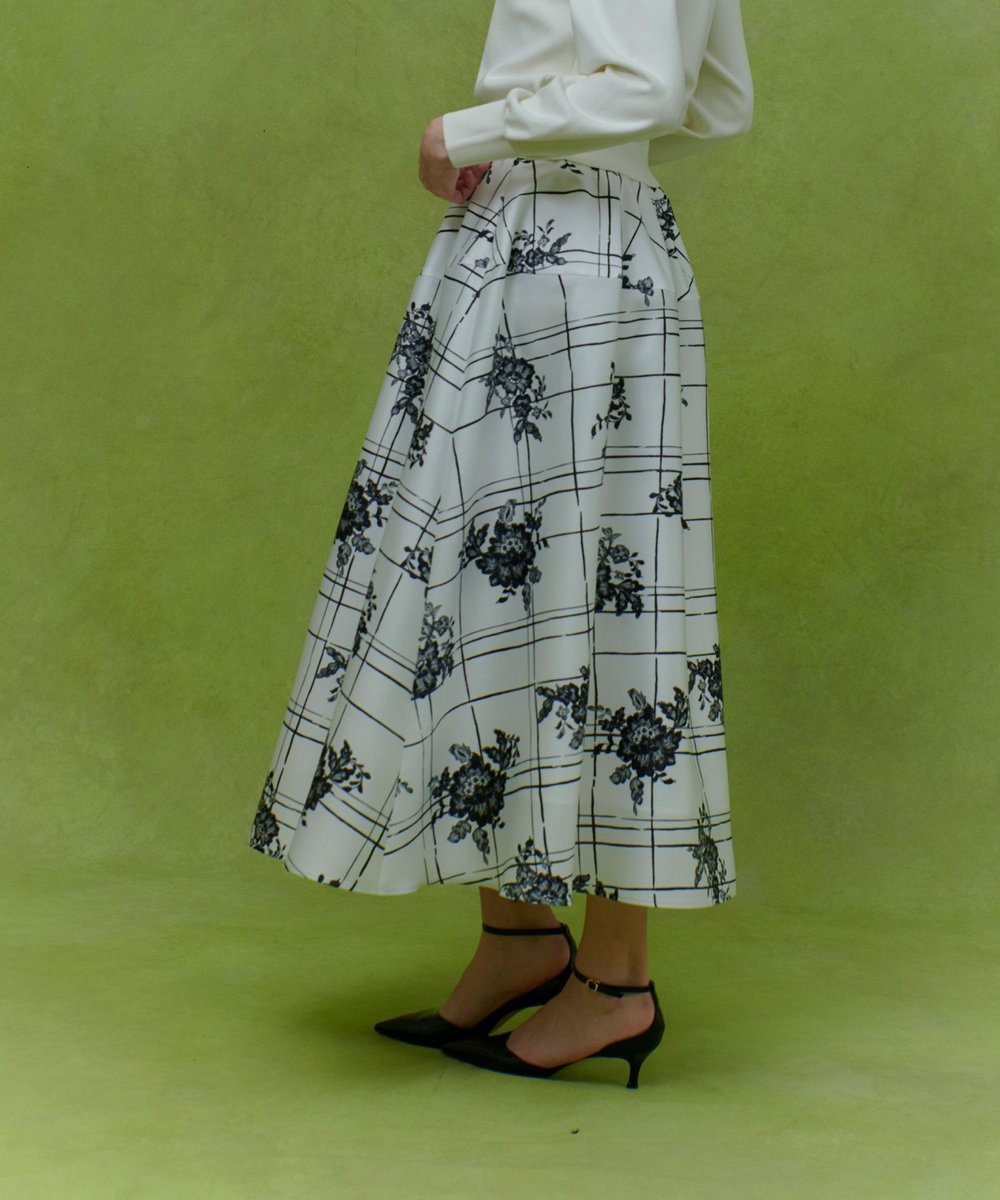 LOULOU WILLOUGHBY SILK COフラワーチェックスカート ホワイト系 (08)
