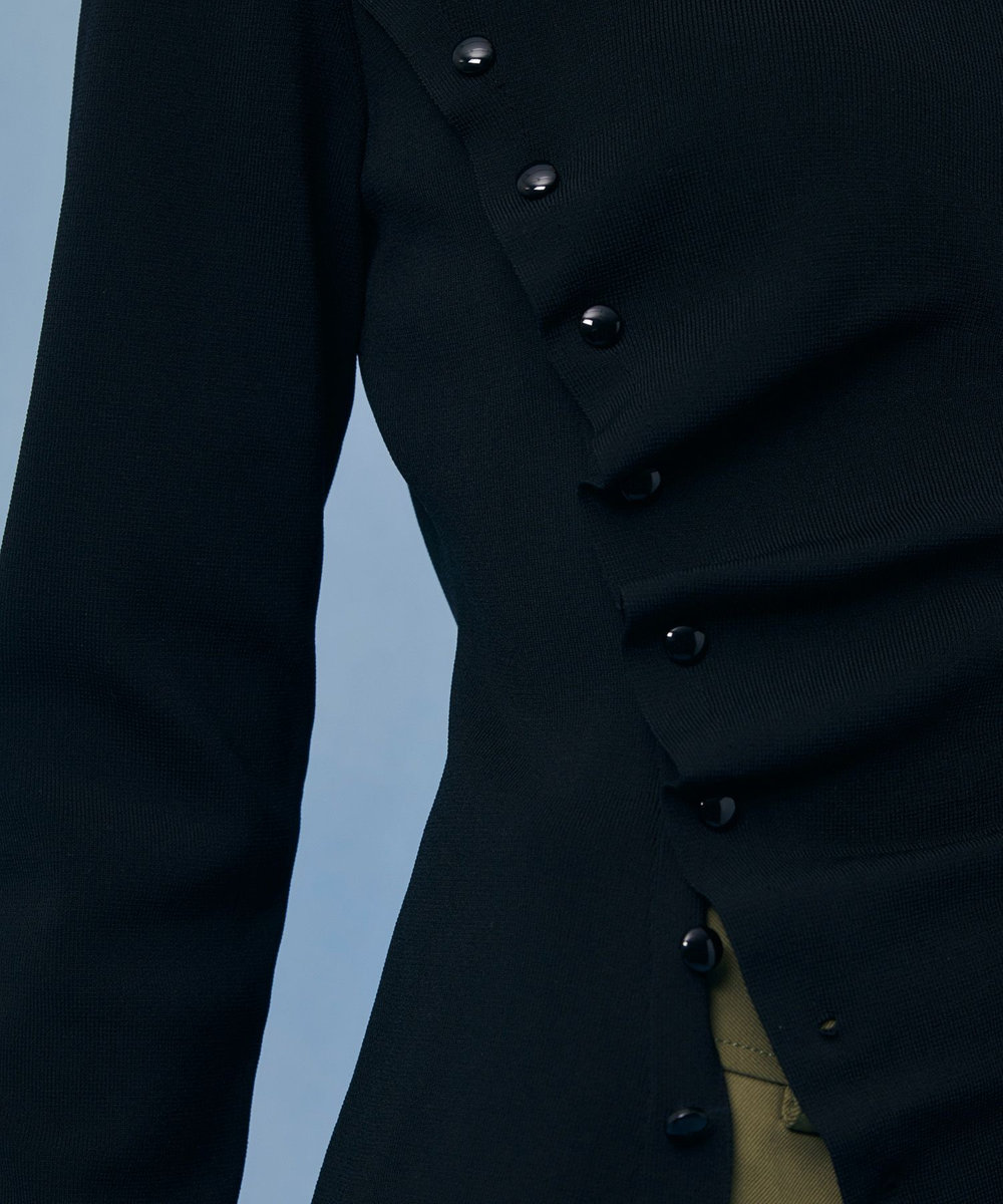 LOULOU WILLOUGHBY 【LOULOU WILLOUGHBY】ドレープアシメプルオーバー ブラック (95)