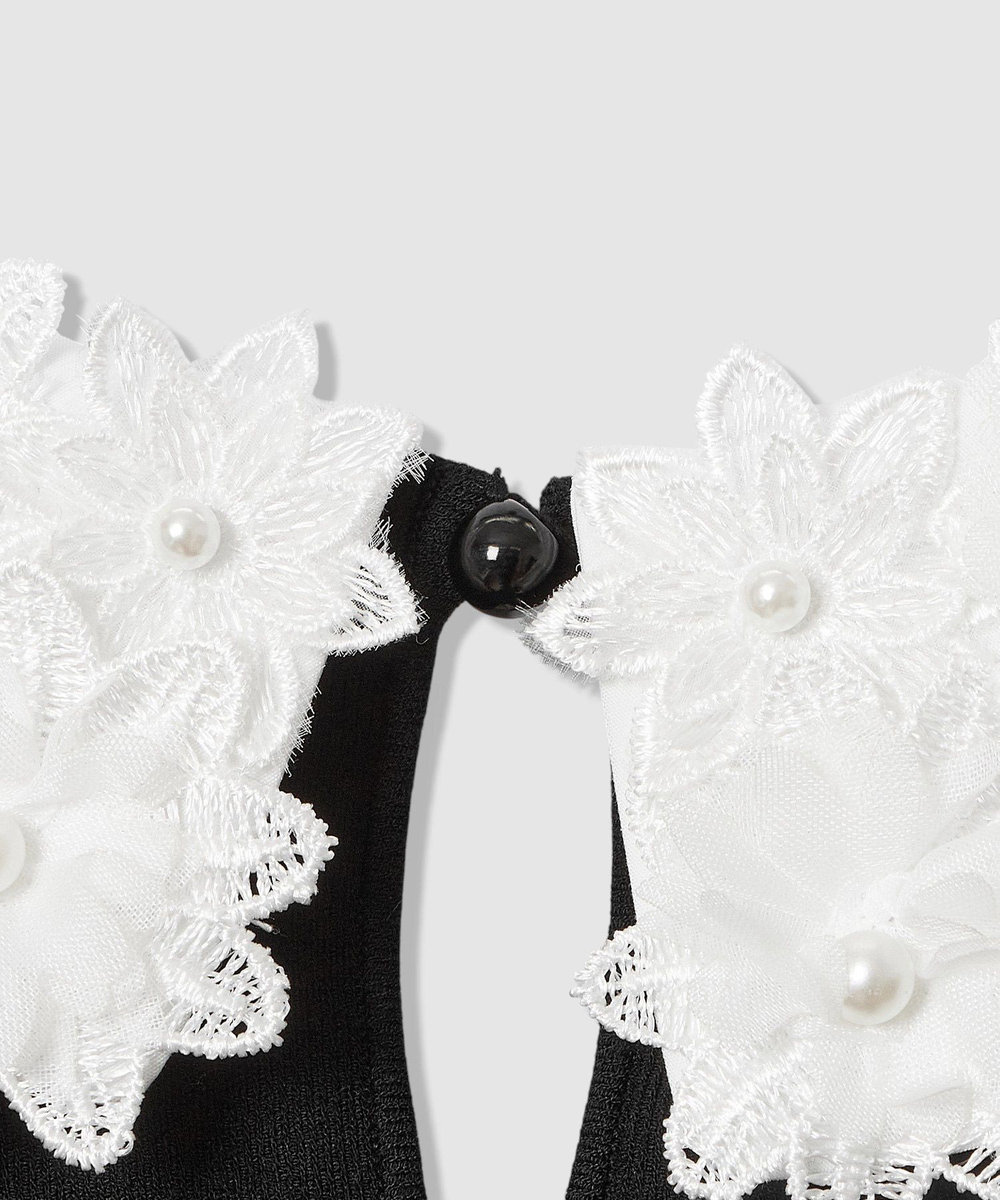 LOULOU WILLOUGHBY 【LOULOU WILLOUGHBY】フラワー衿付プルオーバー ブラック (95)