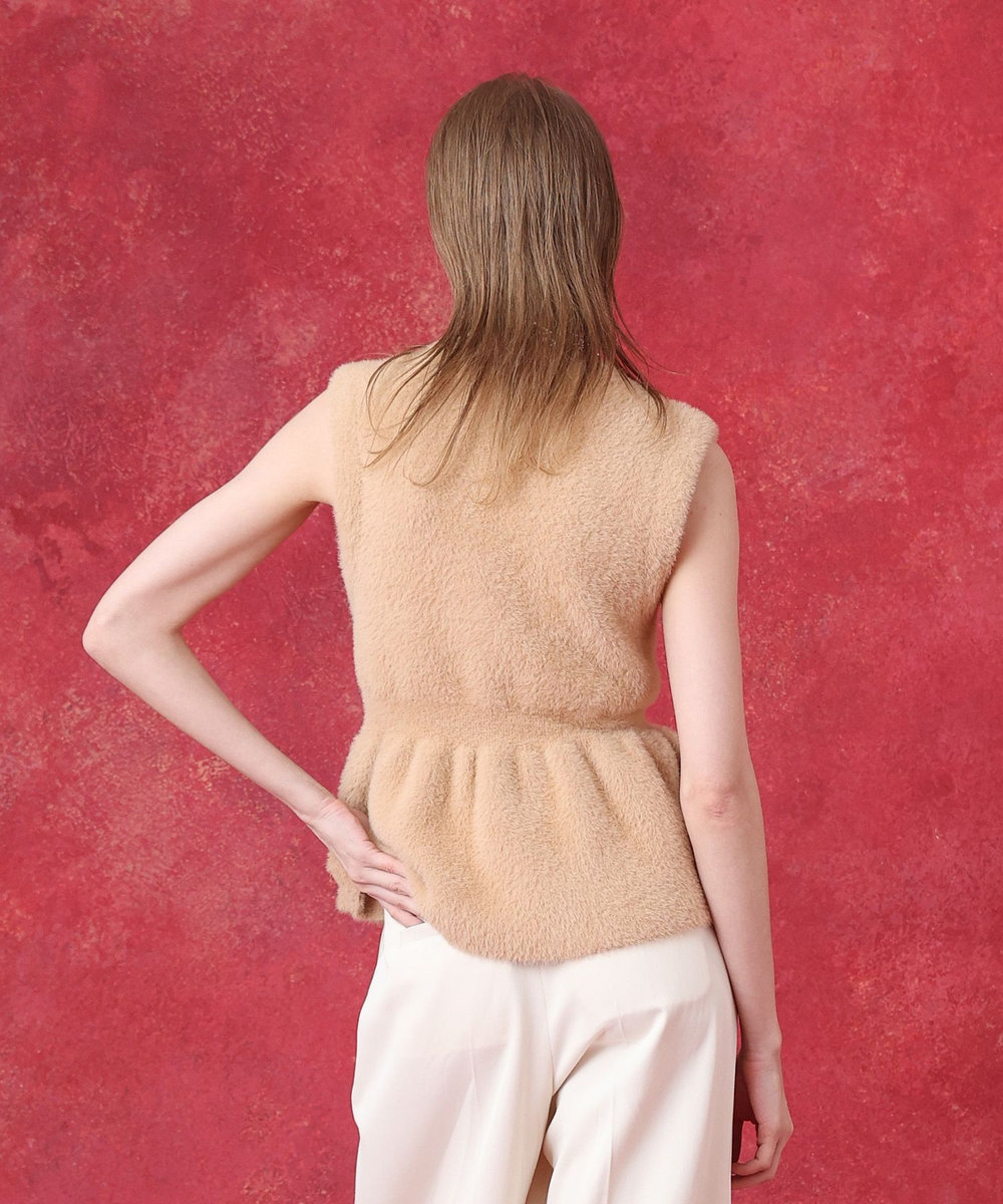 LOULOU WILLOUGHBY フェザーペプラムジレ ベージュ (11)
