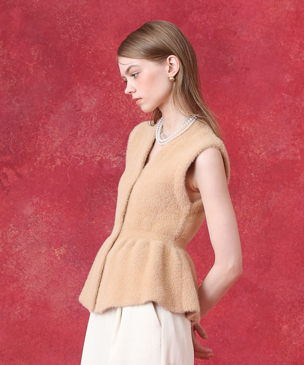 LOULOU WILLOUGHBY フェザーペプラムジレ ベージュ (11)