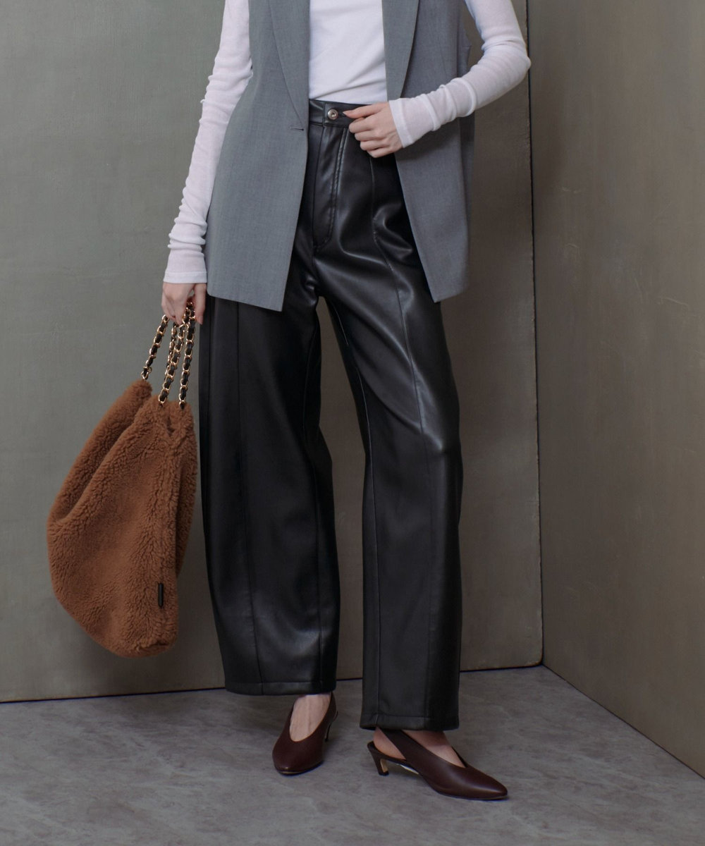 フェイクレザーフロントシームパンツ|allureville OFFICIAL SITE