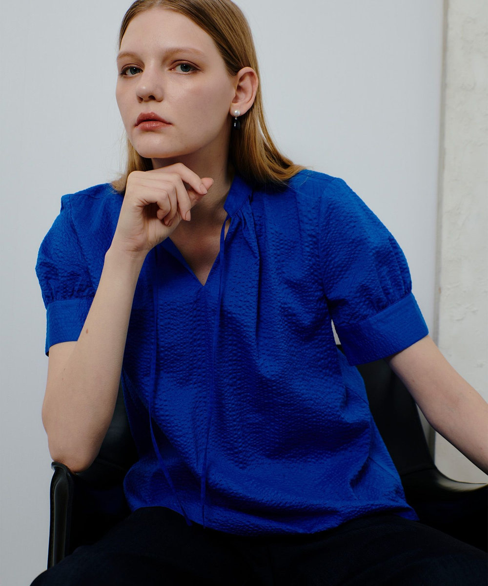 リップルスタンドカラーブラウス|allureville OFFICIAL SITE / ONLINE