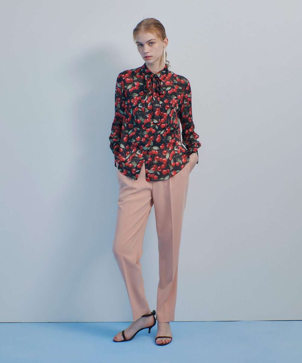 LOULOU WILLOUGHBY WEB限定【LOULOU WILLOUGHBY】LISAチェリープリント ボウタイブラウス サックス (63)