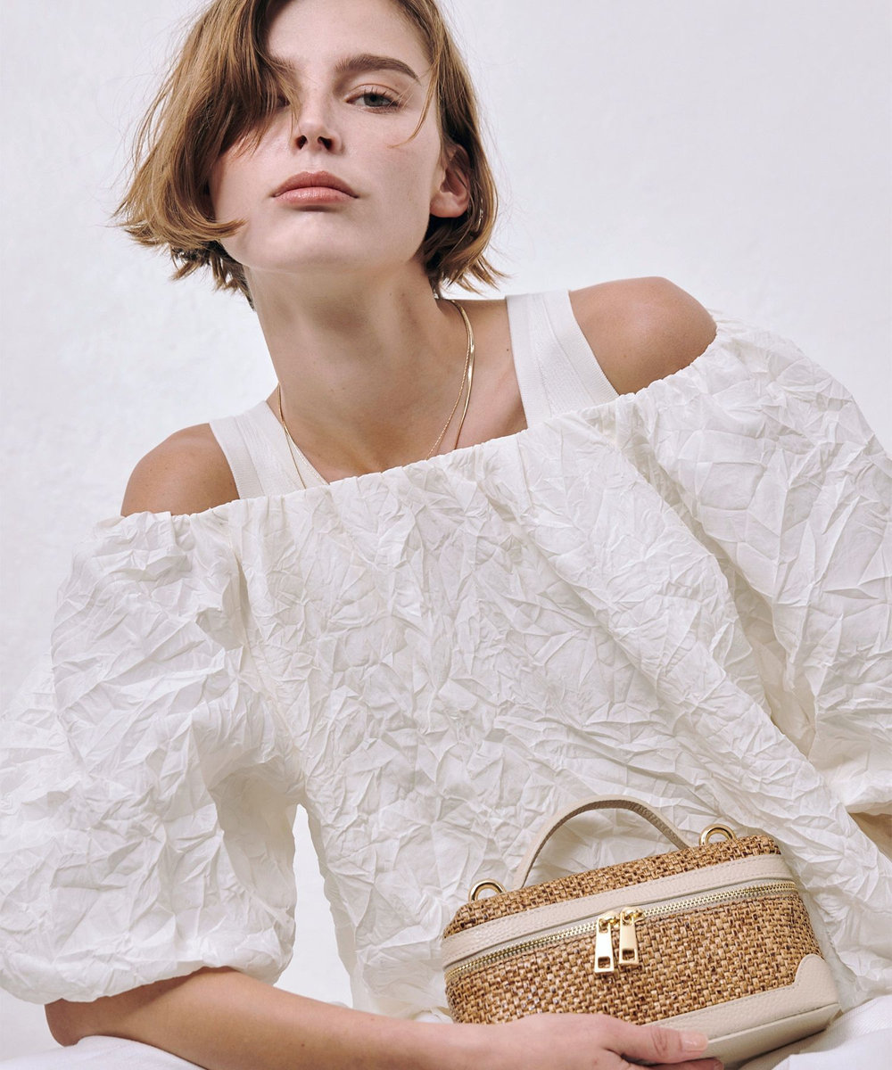 allureville クリンクルワッシャーオフショルブラウス オフホワイト (02)