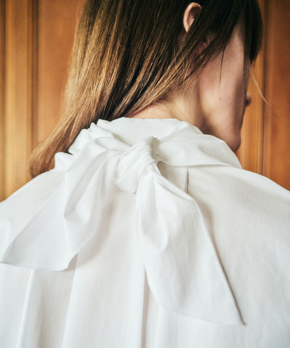 allureville スカーフ付バルーンシャツ ホワイト (01)