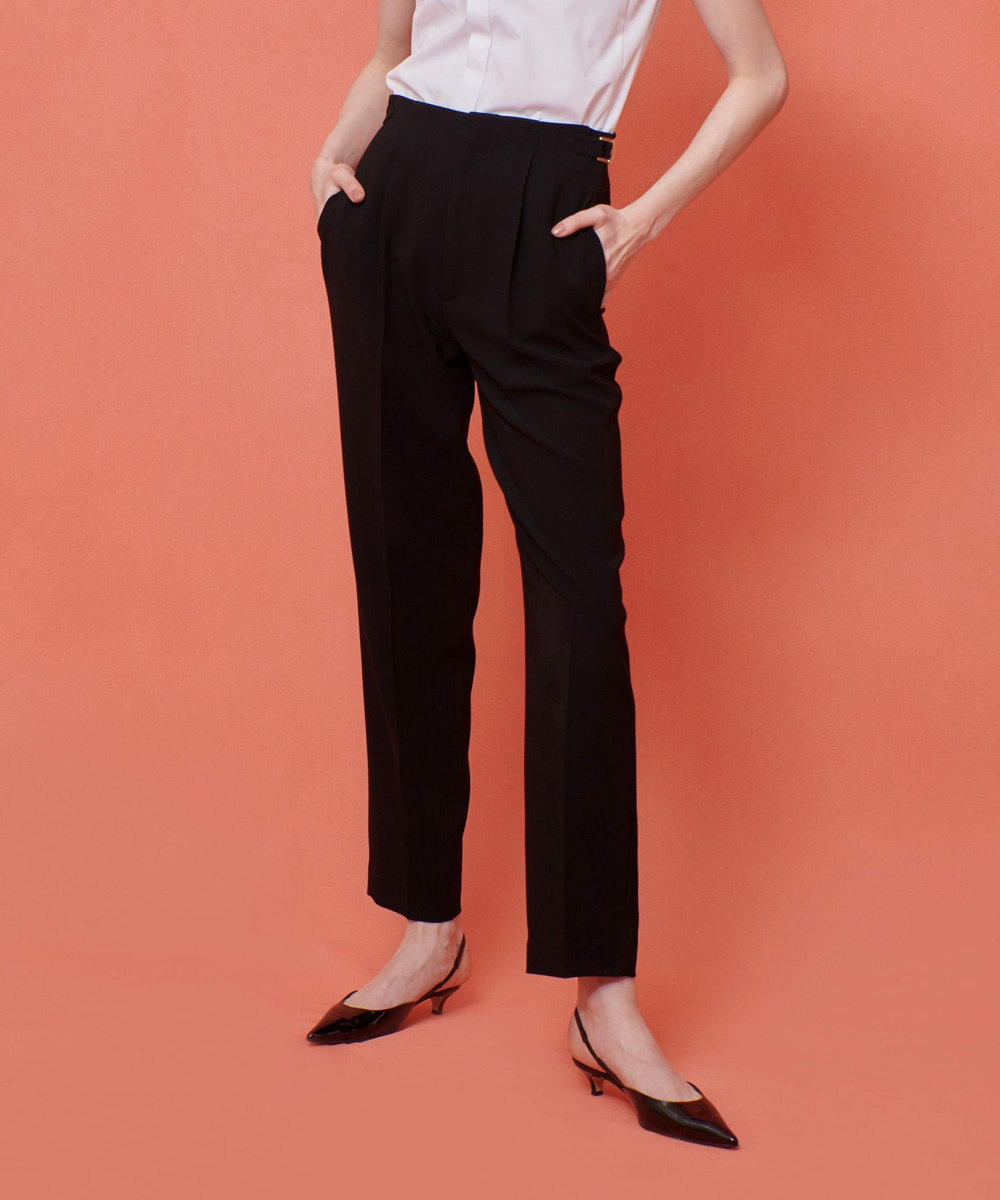 LOULOU WILLOUGHBY 【LOULOU WILLOUGHBY】ハイバックテーパードパンツ ブラック (95)