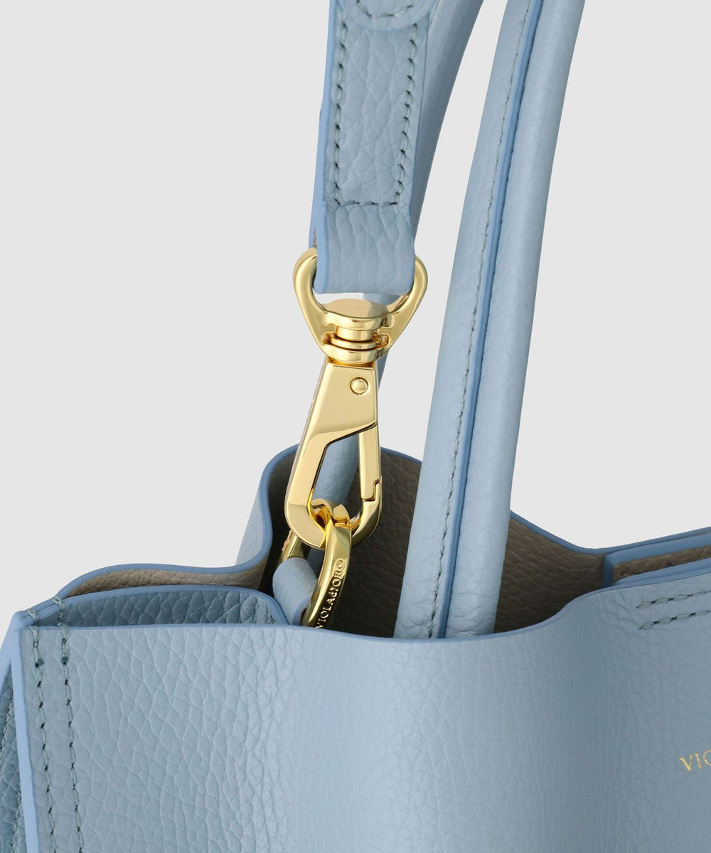 buying 【VIOLAd'ORO (ヴィオラドーロ)】レザートート ライトブルー (62)