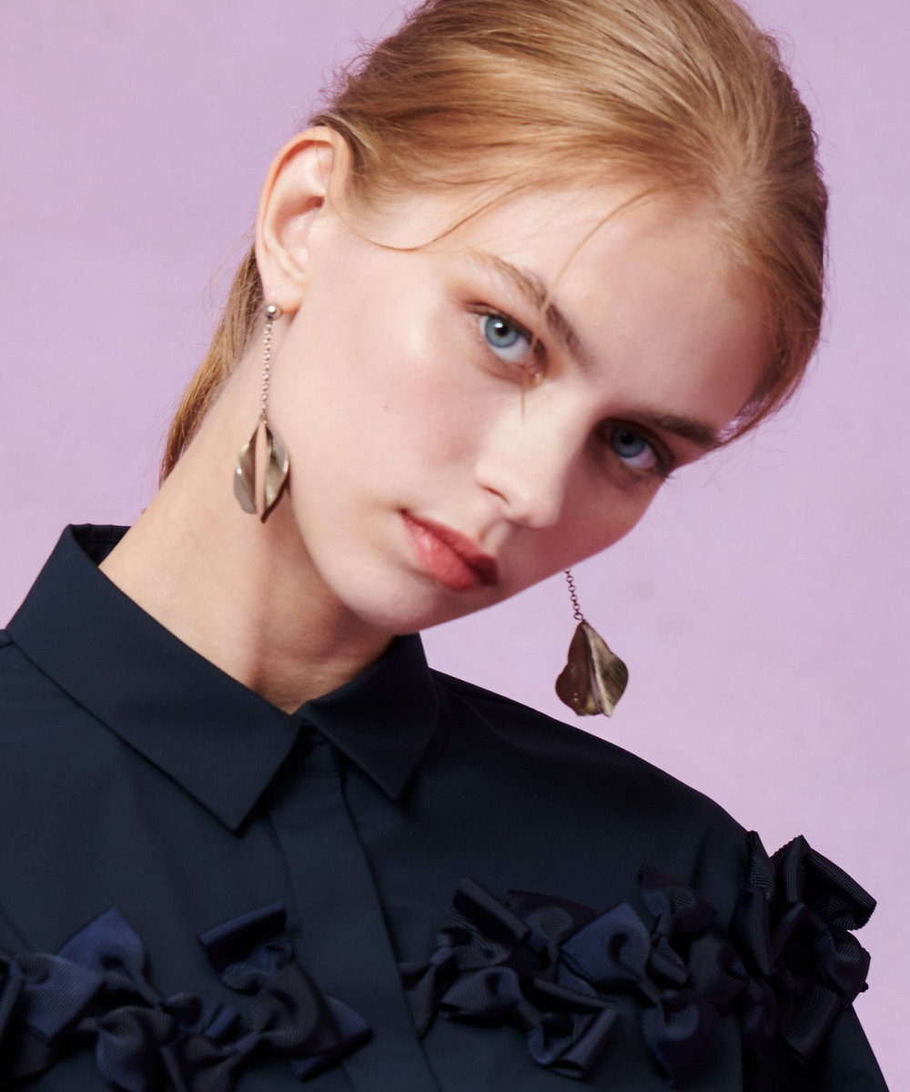 buying 【ZUBELDIA Paris( ズベルディア パリス)】 MAGNOLIA PENDANT EARRINGS シルバー系 (89)
