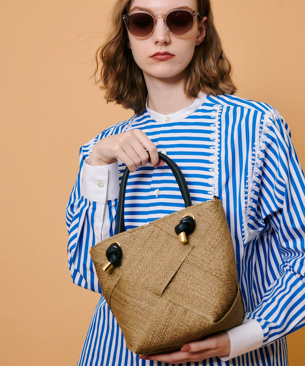 VIOLAd'ORO (ヴィオラドーロ) 】アバカメッシュハンドバッグ