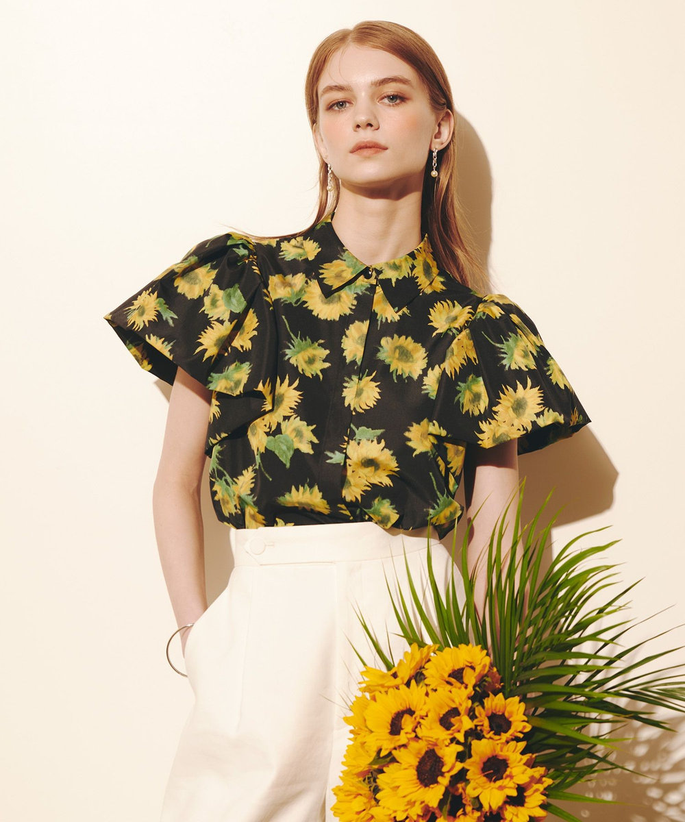 LOULOU WILLOUGHBY  WEB 一部店舗限定【LOULOU WILLOUGHBY】サンフラワープリントバルーンスリーブシャツ ブラック系 (98)
