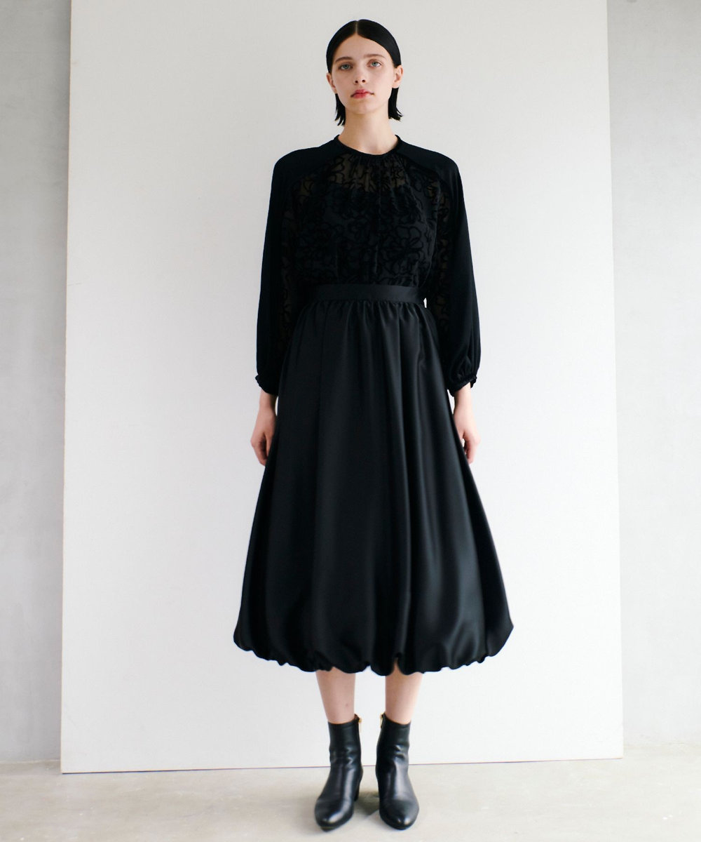 LOULOU WILLOUGHBY 【LOULOU WILLOUGHBY】オパールフラワーブラウス ブラック (95)