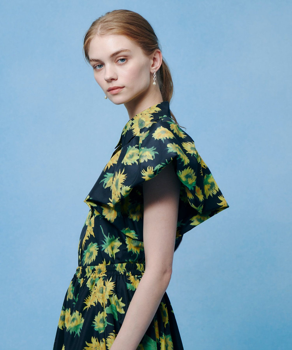 LOULOU WILLOUGHBY  WEB 一部店舗限定【LOULOU WILLOUGHBY】サンフラワープリントバルーンスリーブシャツ ブラック系 (98)