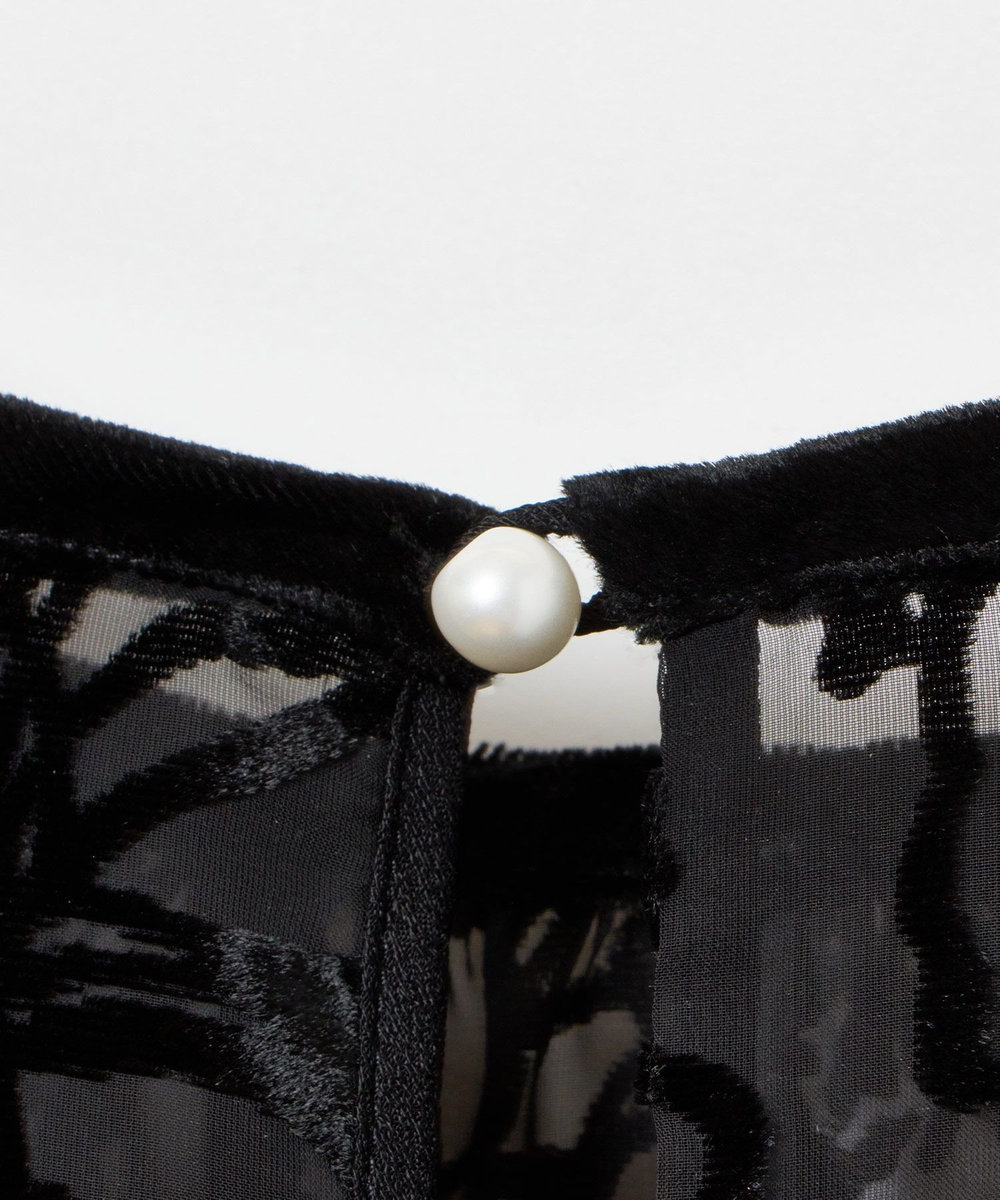 LOULOU WILLOUGHBY 【LOULOU WILLOUGHBY】オパールフラワーブラウス ブラック (95)