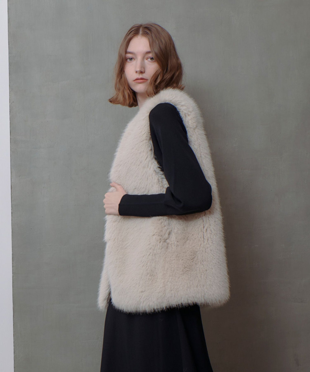 allureville フェイクフォックスジレ ベージュ (11)