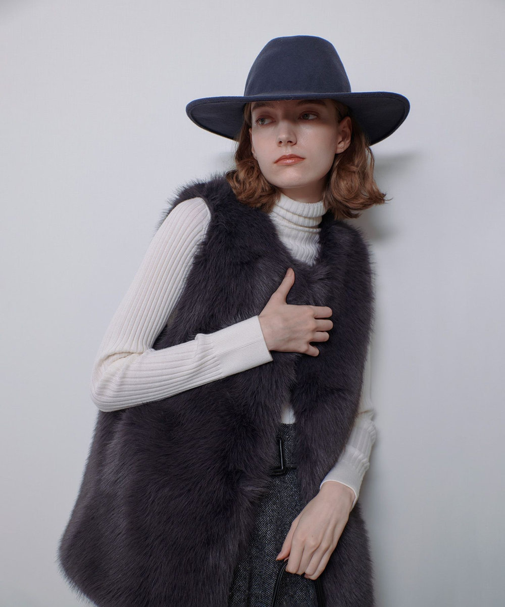 allureville フェイクフォックスジレ グレー (92)