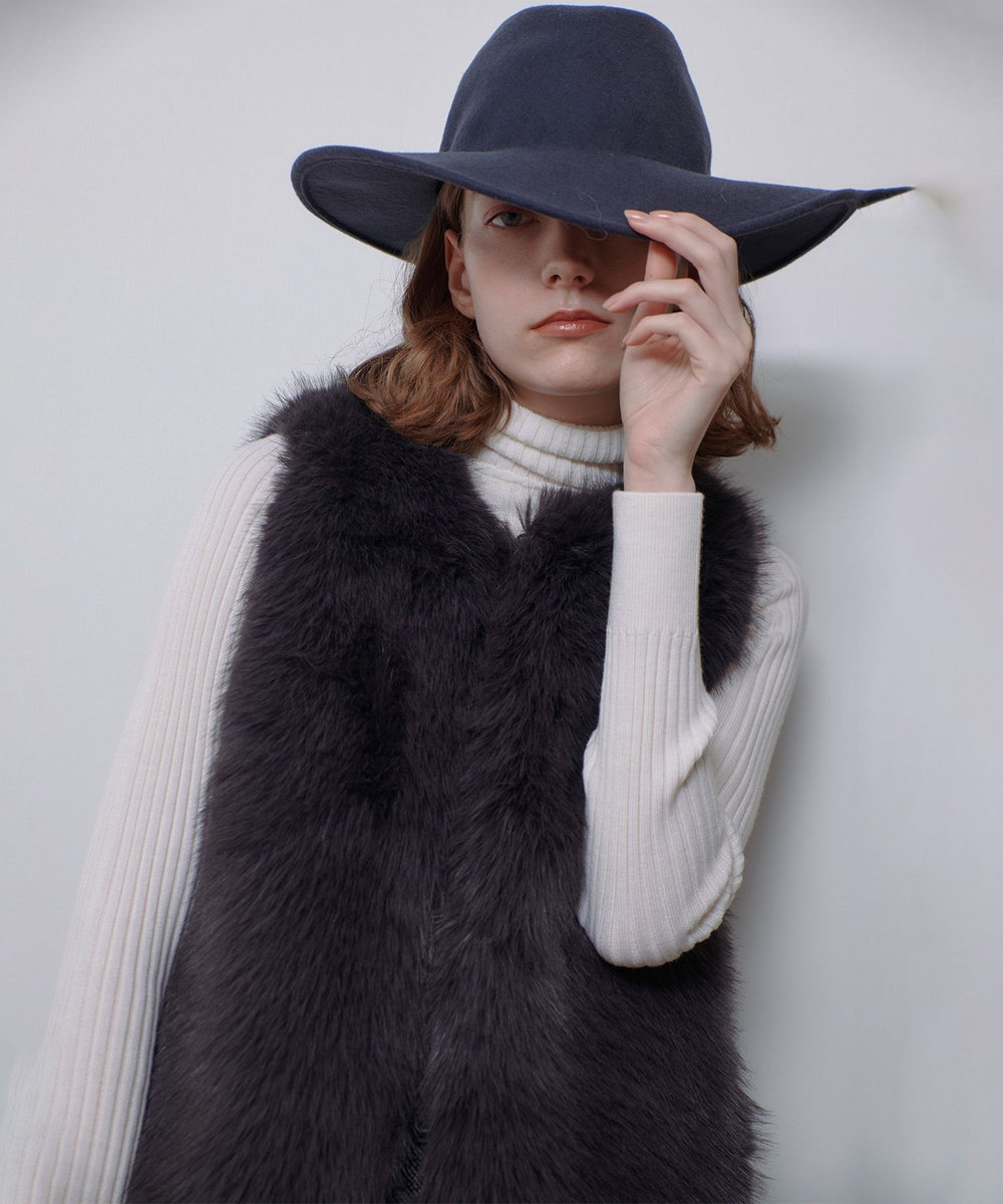 allureville フェイクフォックスジレ グレー (92)