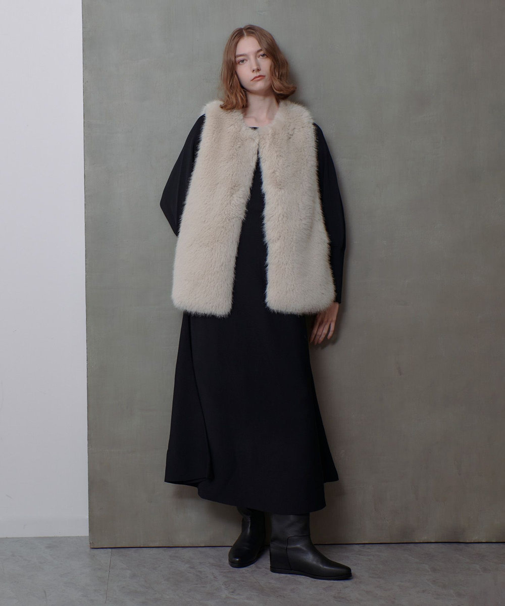 allureville フェイクフォックスジレ ベージュ (11)