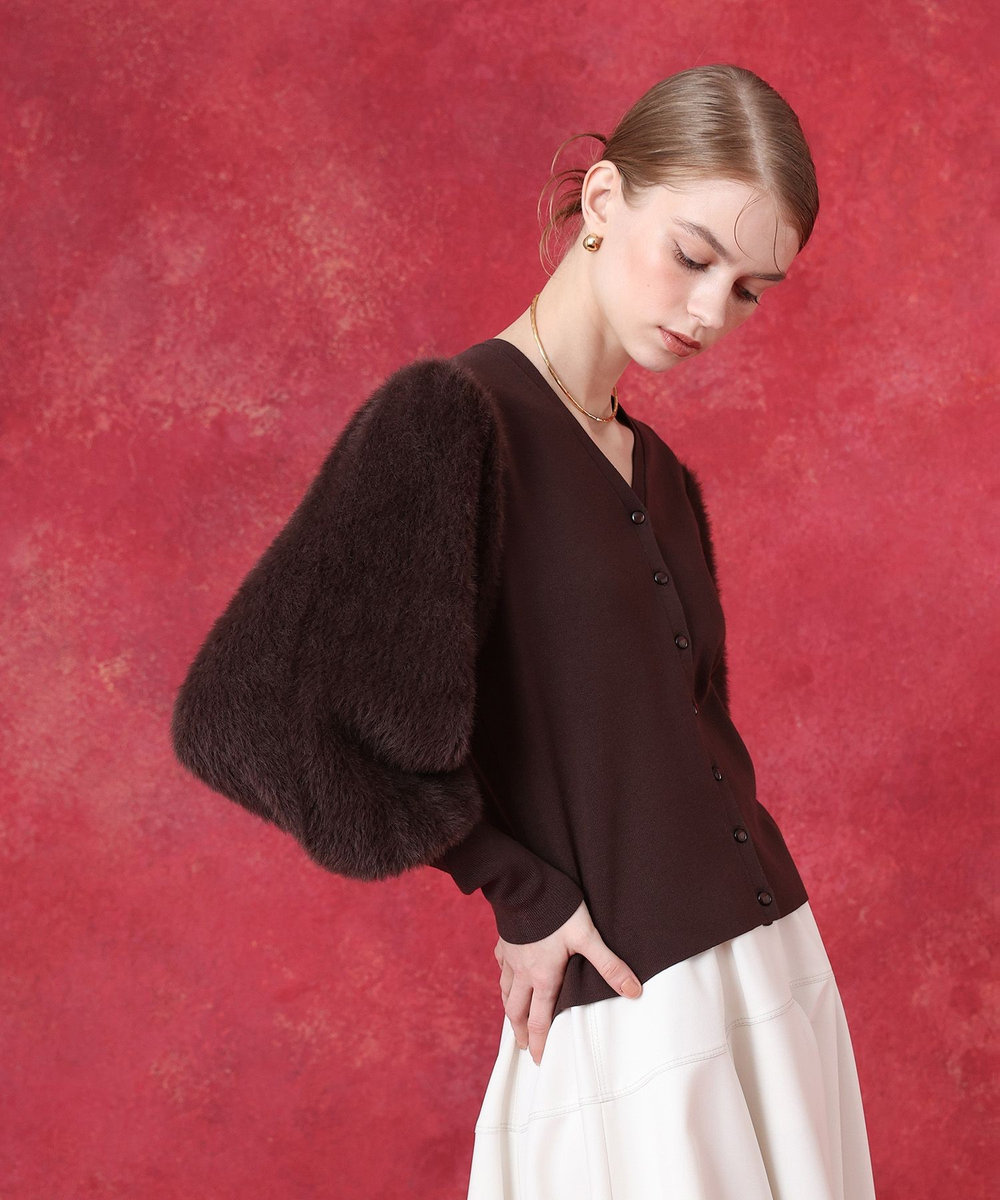 LOULOU WILLOUGHBY WEB限定 ファースリーブカーディガン ブラウン (81)