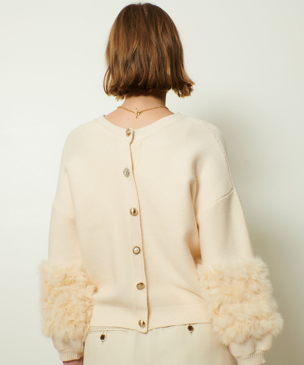 allureville ラビットカフクレイジー釦2WAYプルオーバー アイボリー (04)