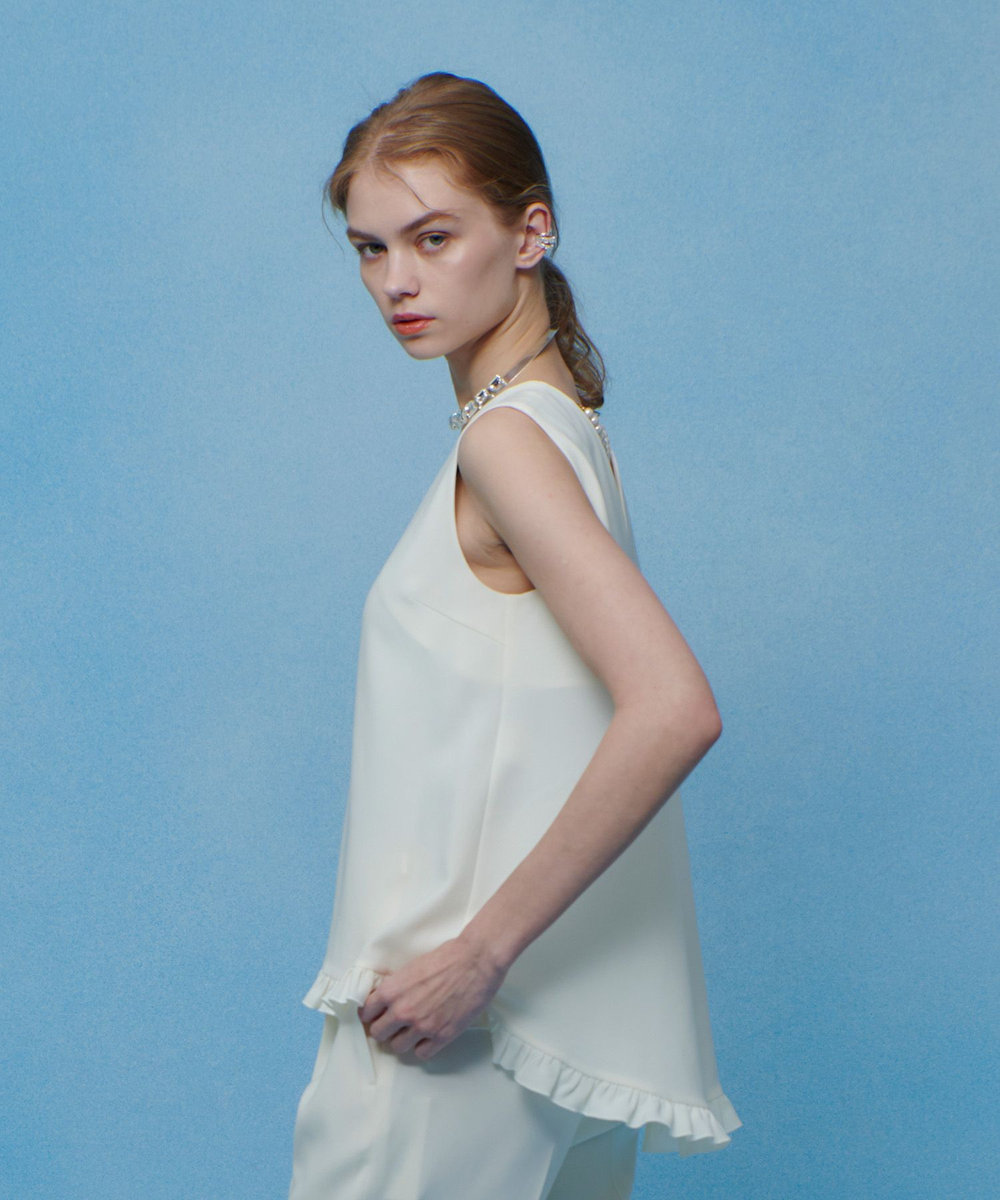 LOULOU WILLOUGHBY 【LOULOU WILLOUGHBY】パールネックレス付きフリルブラウス オフホワイト (02)