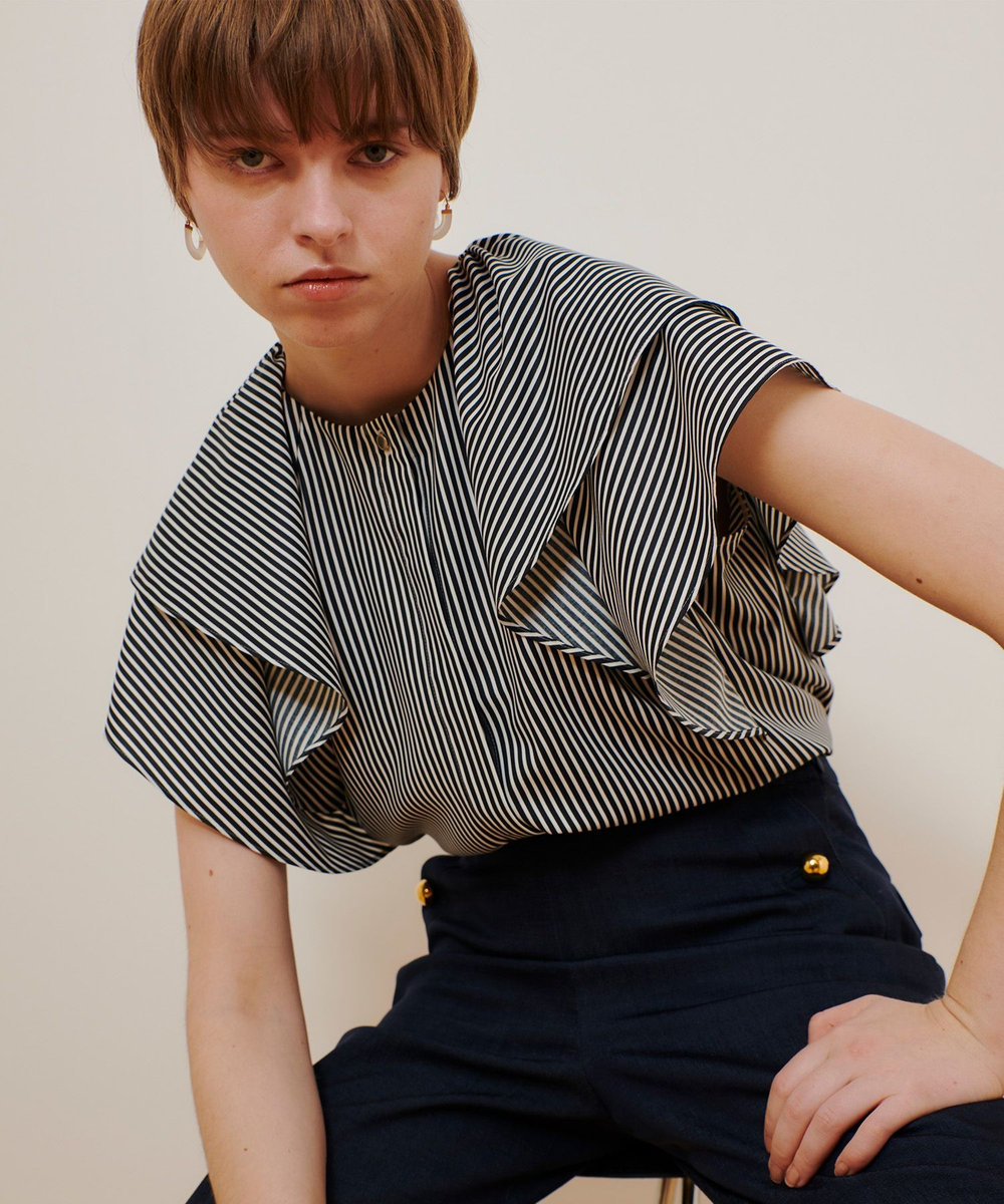 レイヤーラッフルスリーブブラウス|allureville OFFICIAL SITE