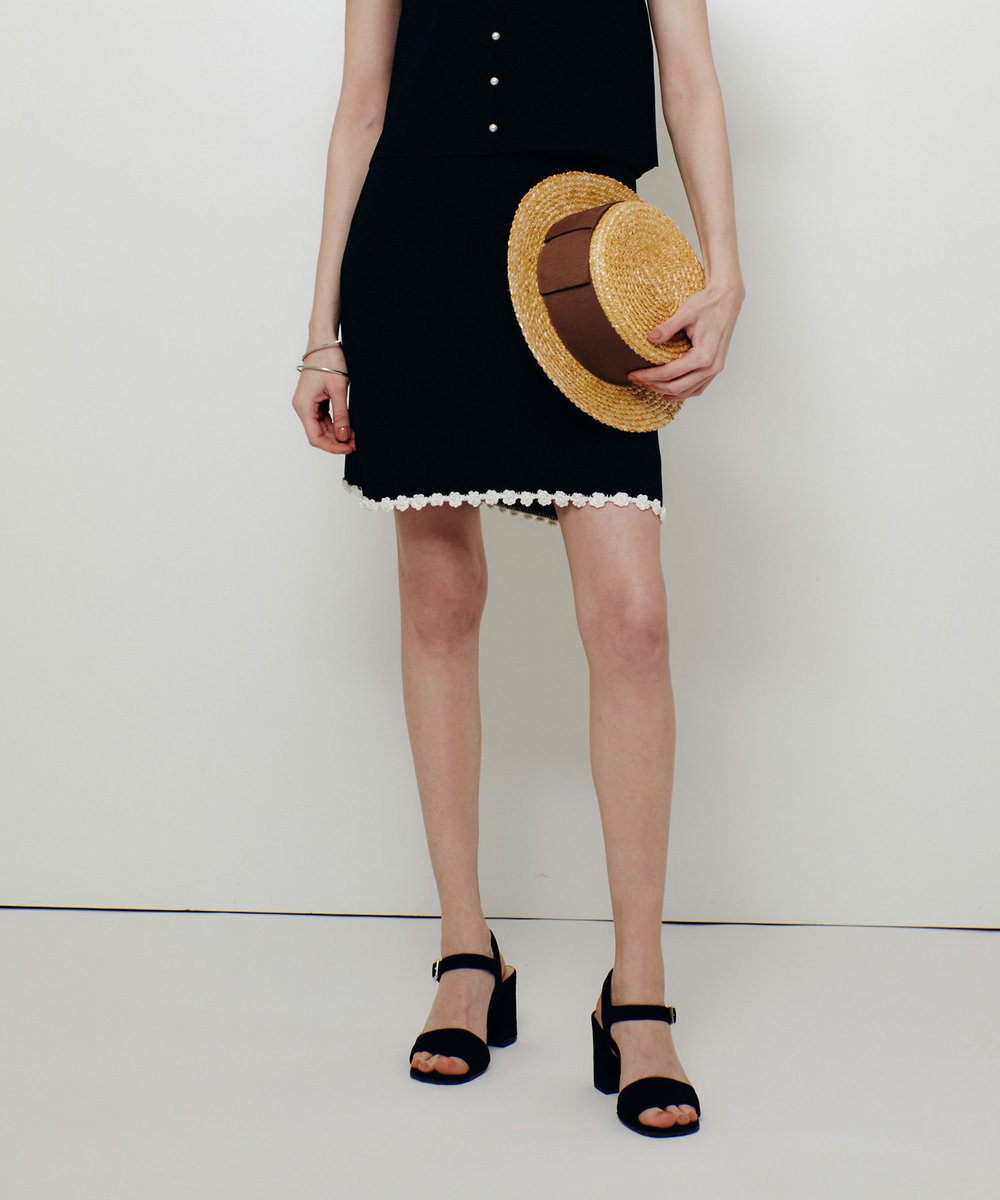 LOULOU WILLOUGHBY 【LOULOU WILLOUGHBY】クロッシェフラワーミニスカート ブラック系 (98)