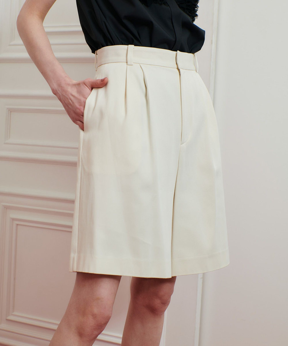 LOULOU WILLOUGHBY シックチノハーフパンツ アイボリー (04)