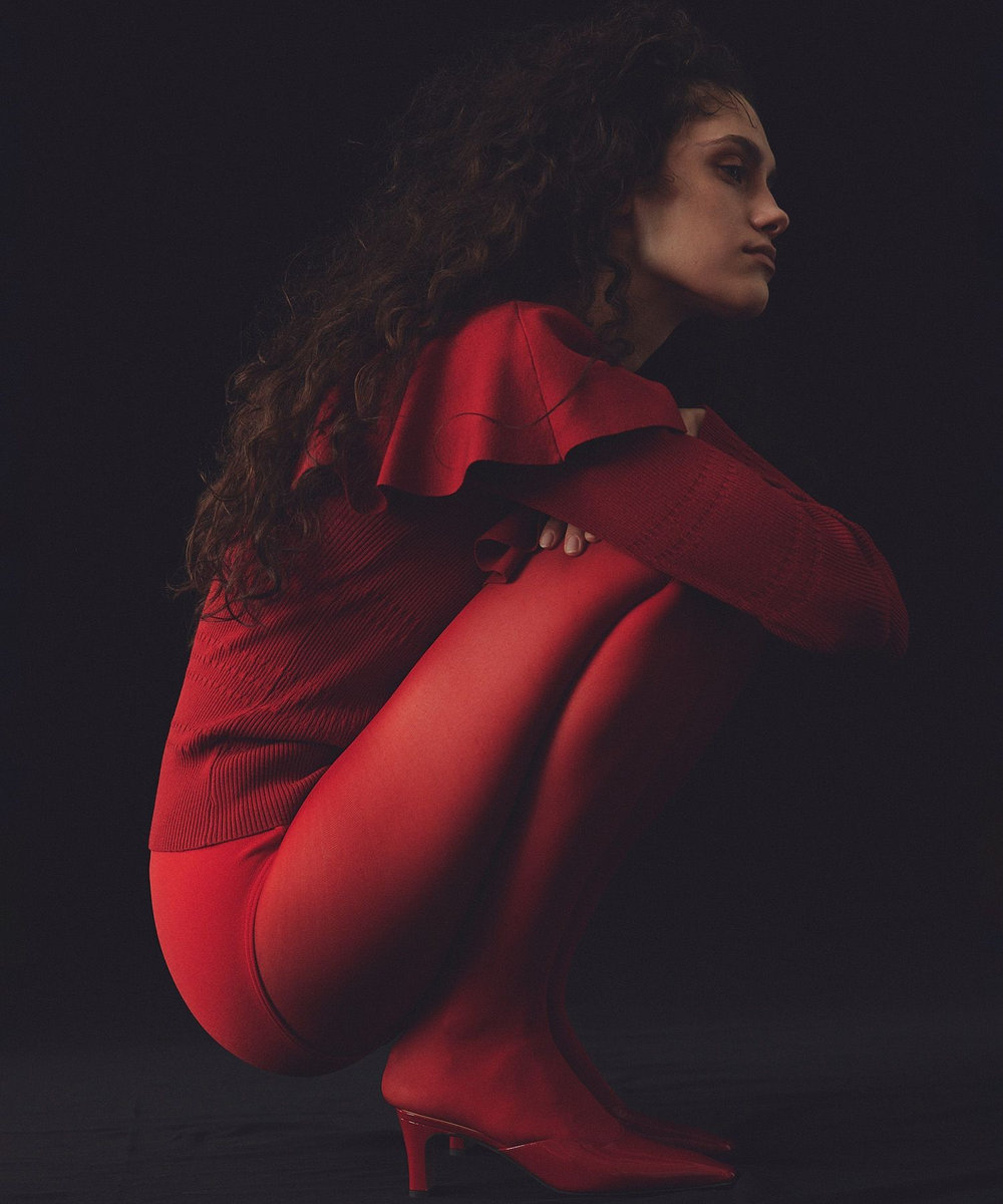 LOULOU WILLOUGHBY ラッフルオフショルプルオーバー レッド (43)