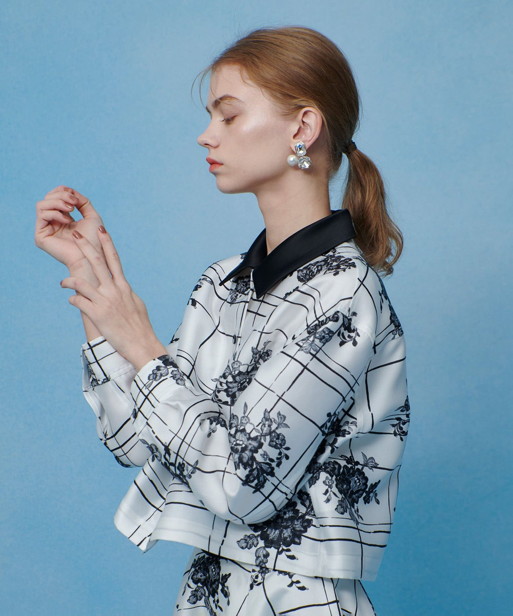 LOULOU WILLOUGHBY 【LOULOU WILLOUGHBY】SILK COフラワーチェックシャツブラウス ホワイト系 (08)