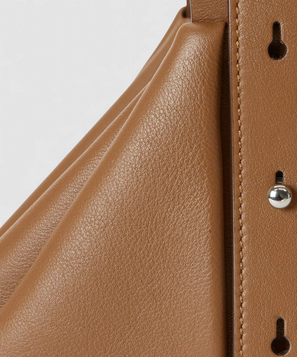 buying 【ADVENE(アドヴェン)】THE AGE ハンドバッグ キャメル (84)