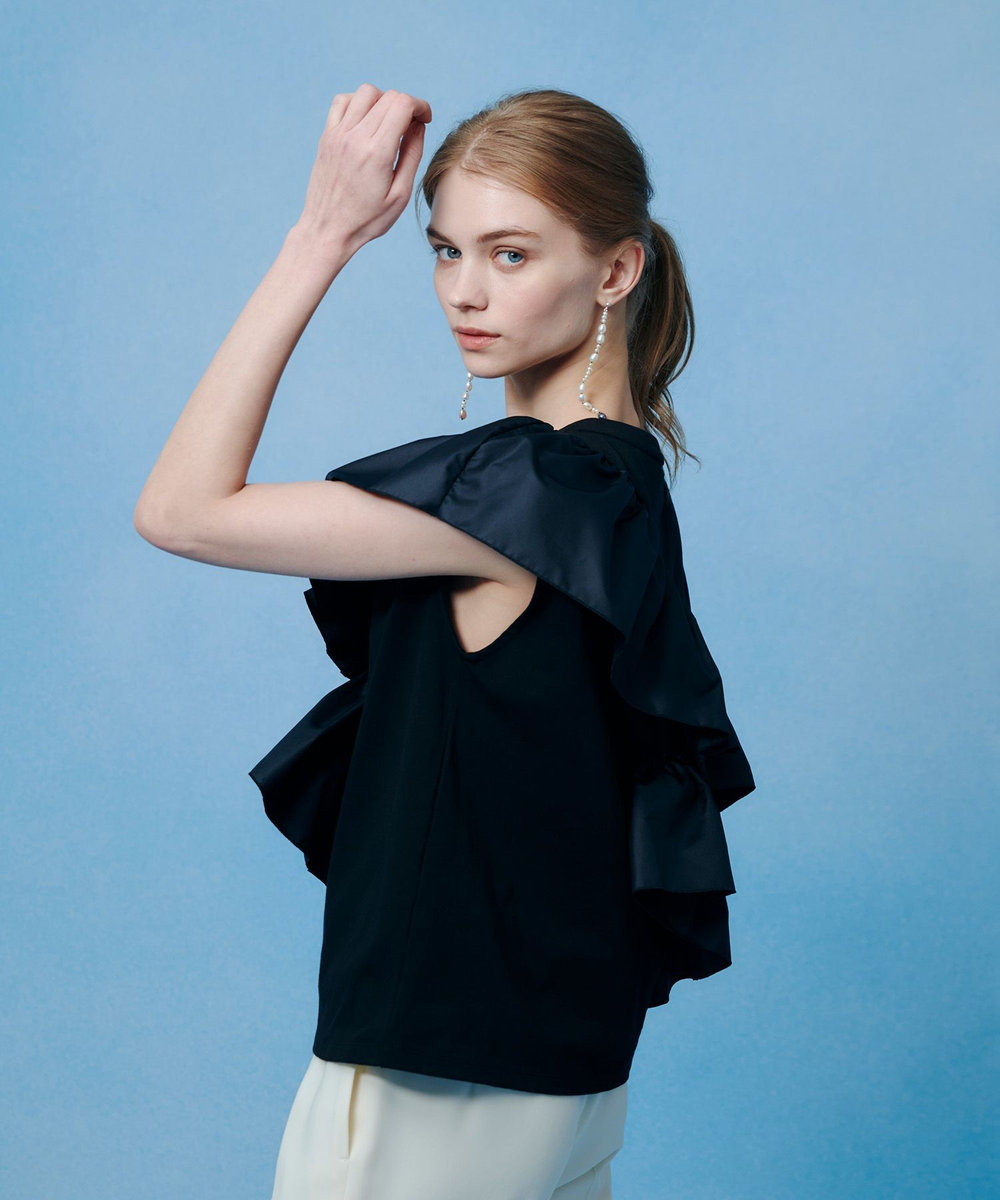 LOULOU WILLOUGHBY スパイラルフリルＴシャツ ブラック (95)